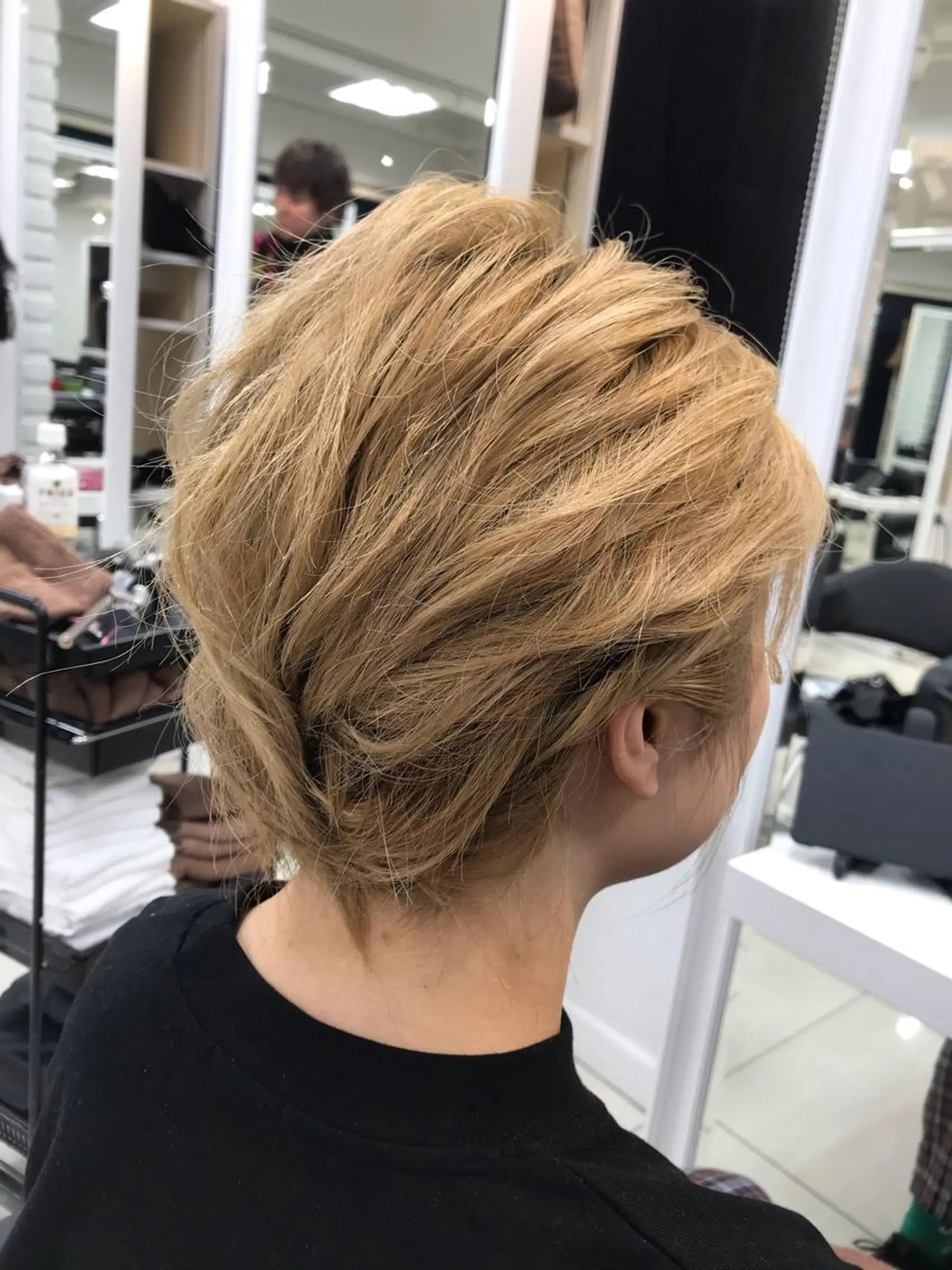 ミディアム ヘアアレンジ ヘアセット 【暖色カラー特化】 中山由梨のヘアスタイル