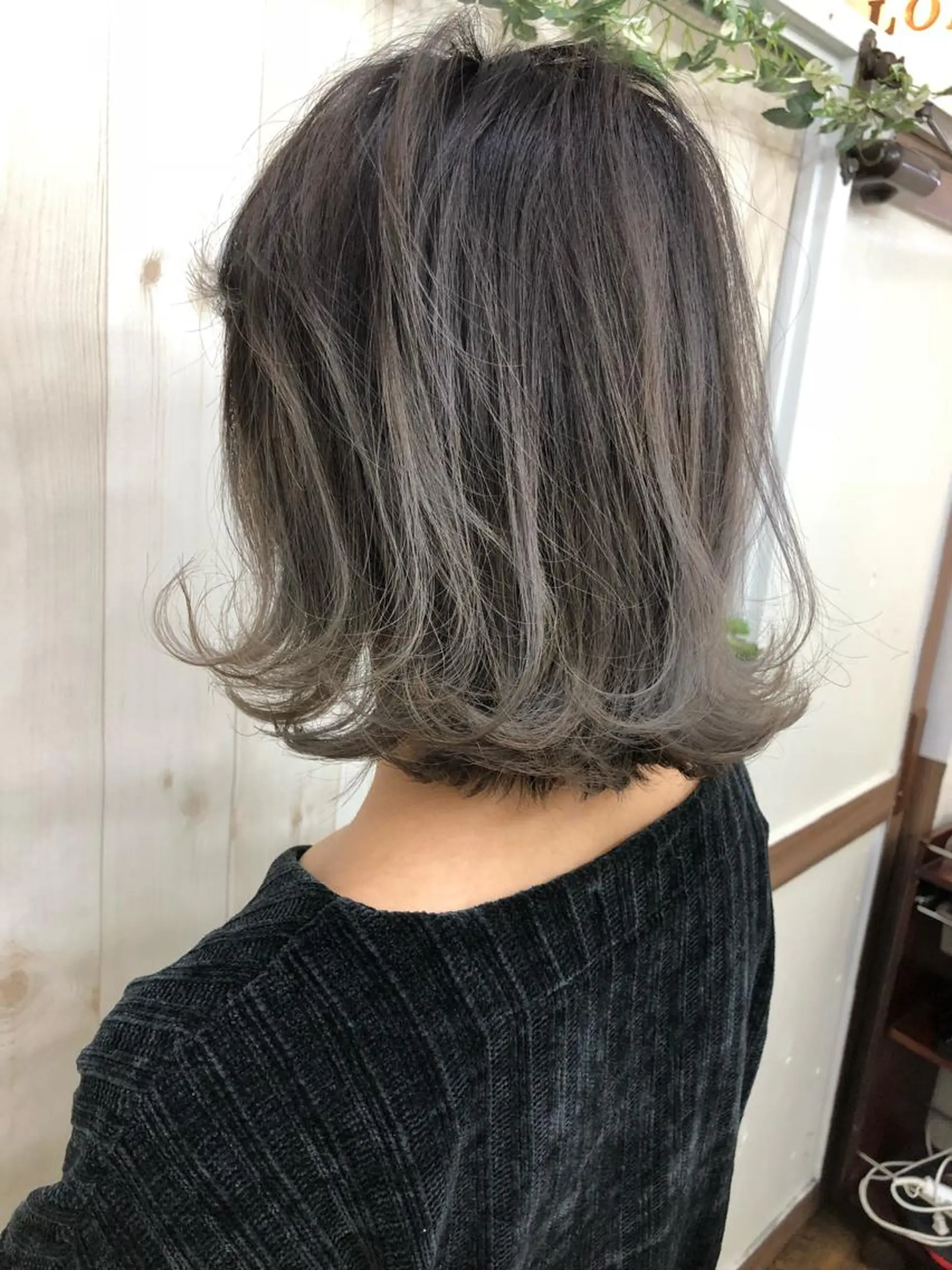 ショート カラー バレイヤージュ グラデーションカラー グレージュ レイヤーカット ヘアカラー PSY(サイ)池袋 金田尚久🎨のヘアスタイル