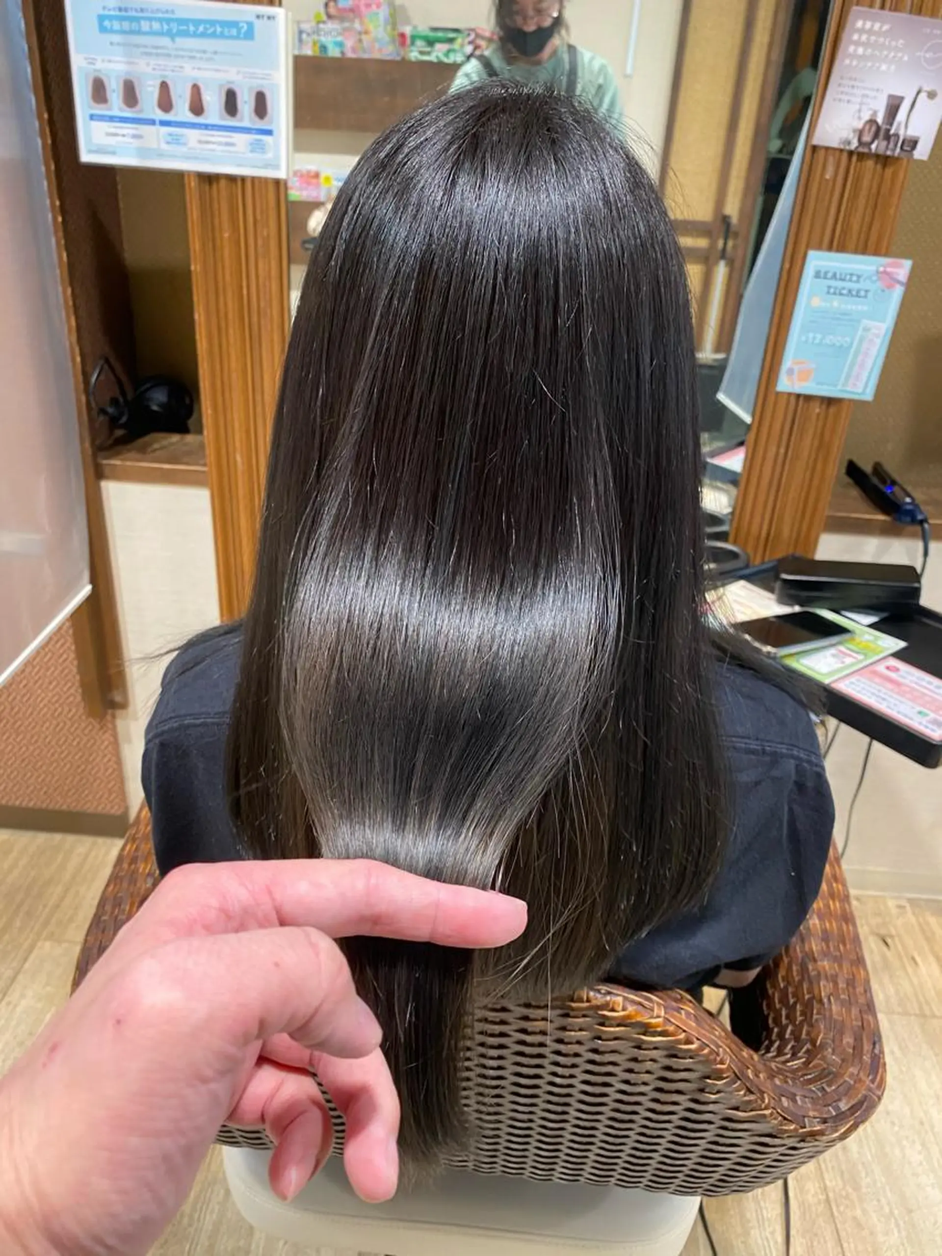 セミロング カラー ブリーチ 髪質改善 トリートメント ヘアカラー 髪質改善特化KIZU /艶髪研究（京都）のヘアスタイル