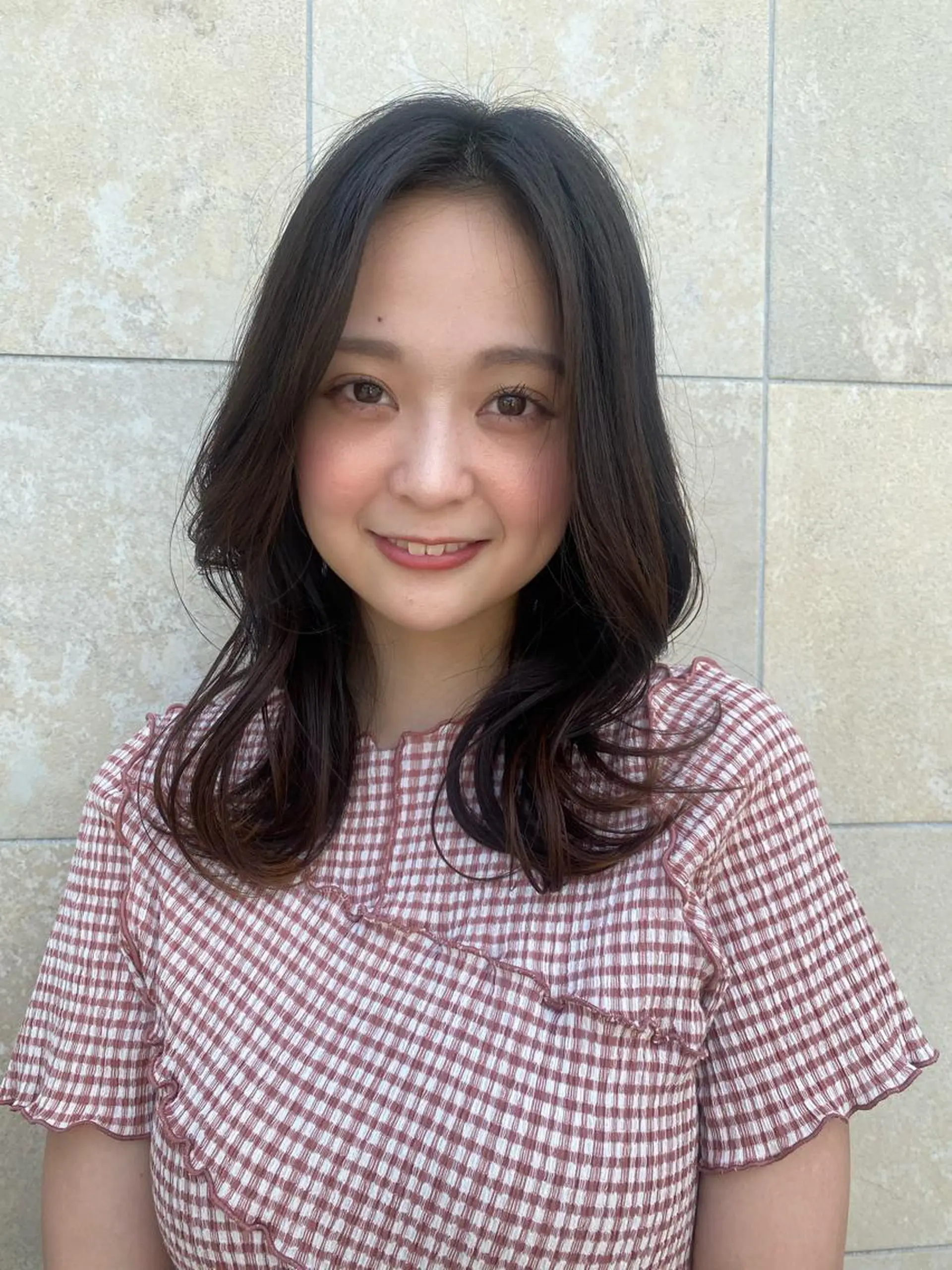 セミロング くびれヘア 韓国風ヘア カット ヘアカラー 小顔レイヤー/ ベージュ🤍Rieのヘアスタイル