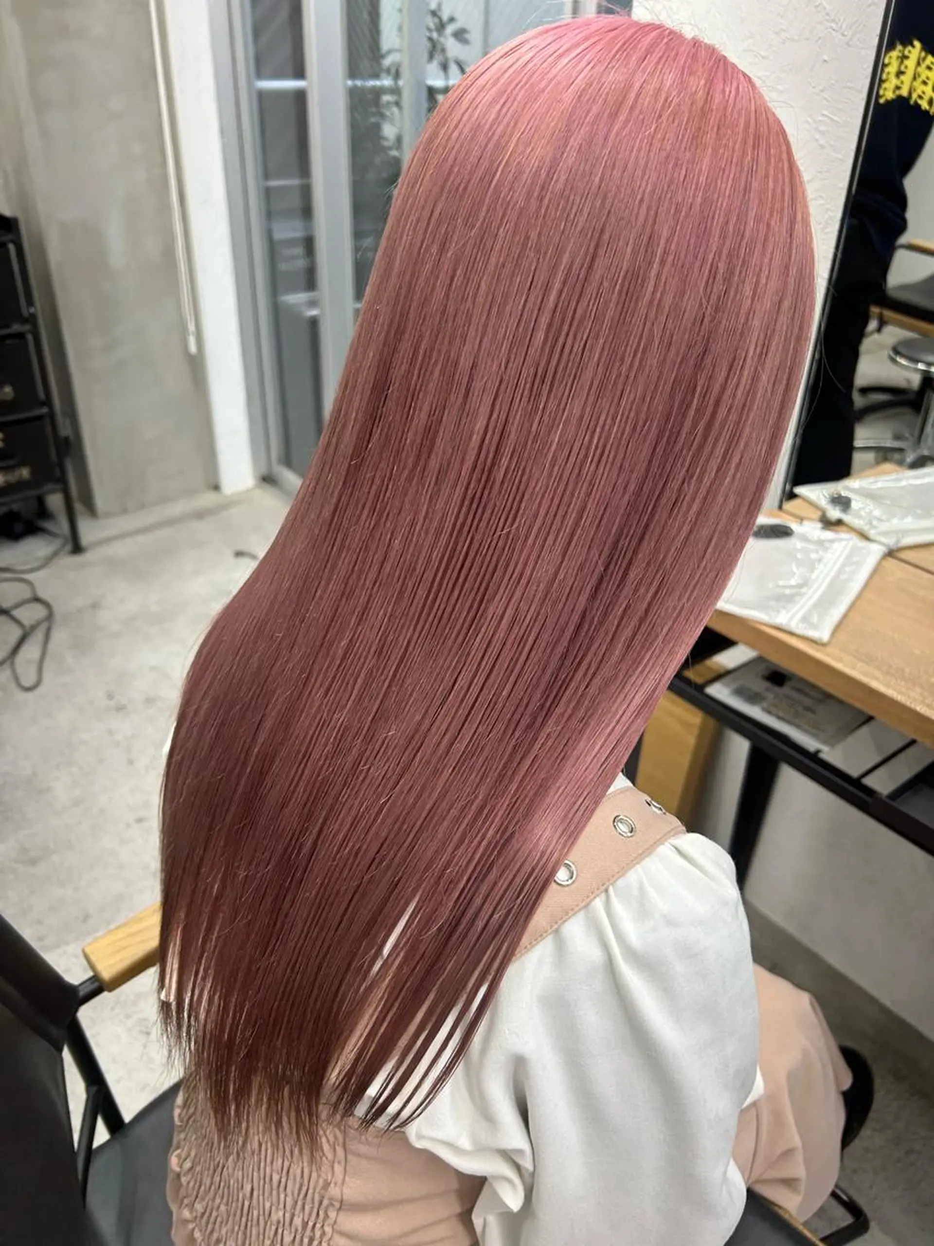 ロング カラー ベージュカラー ピンクカラー ピンクベージュ カット ヘアカラー トリートメント 🧸艶々韓国ヘア 🧁mizunaのヘアスタイル