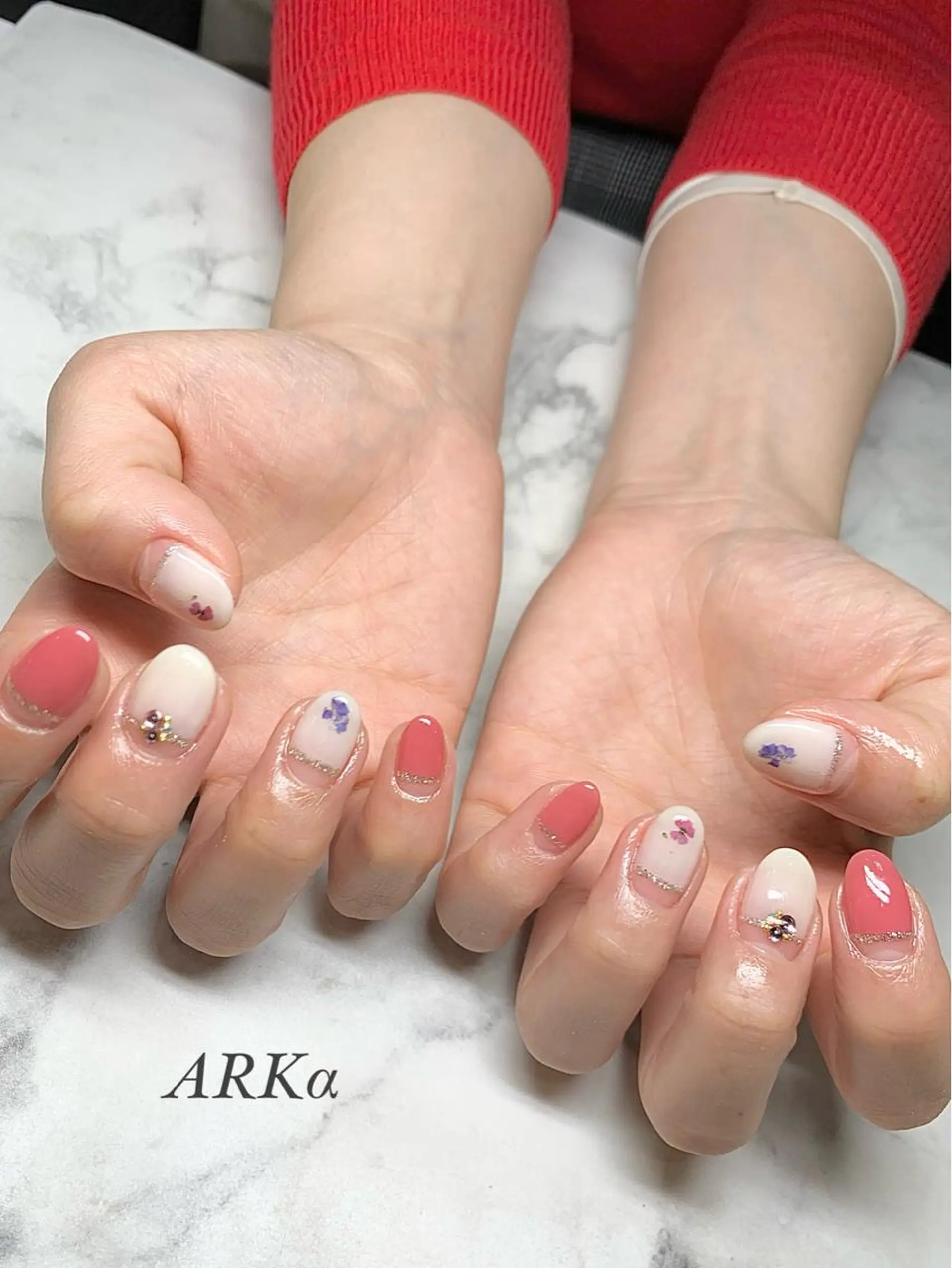 ミディアム ネイル ハンドネイル Nailsalon ARKαのネイルデザイン