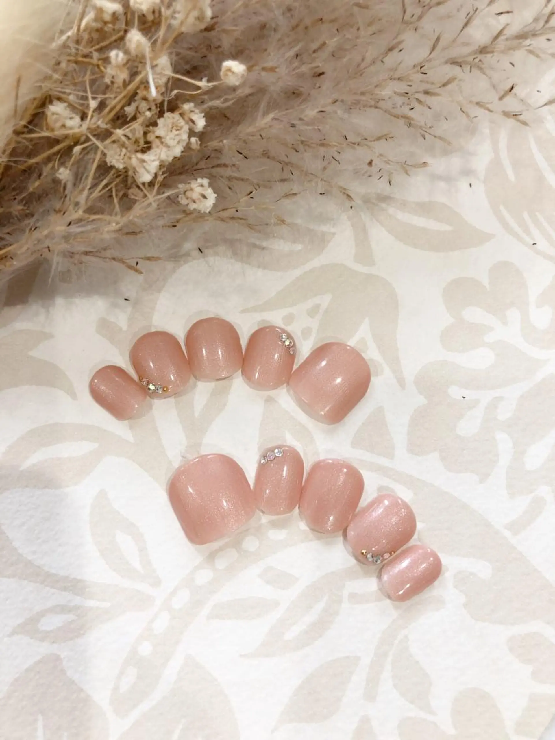 ショート キッズ ネイル 成人式 ネイルチップ ブライダルネイル Luana nail (ルアナネイル)のネイルデザイン