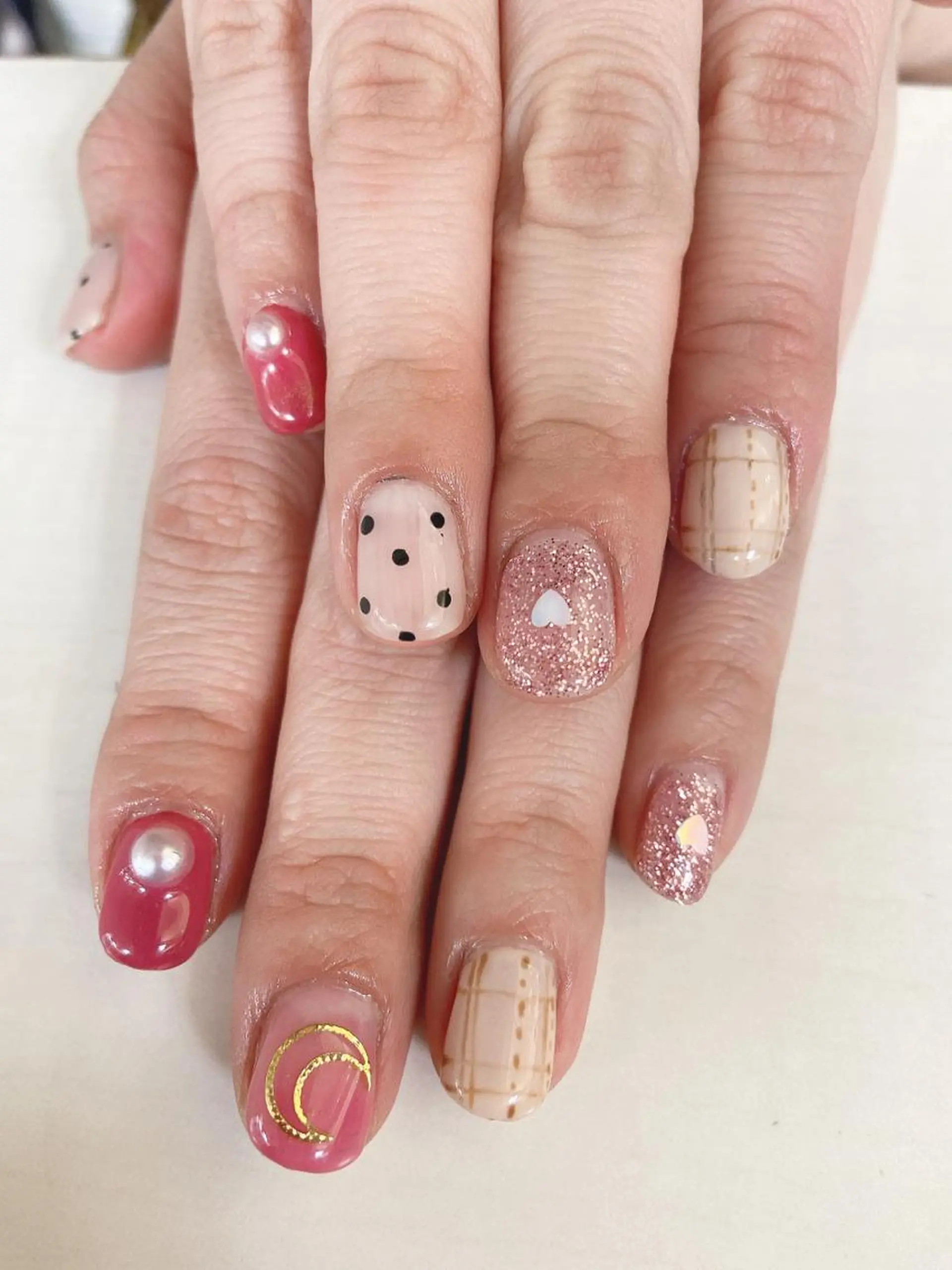 ネイル 韓国風✨髪質改善✨ 縮毛矯正✨松浦知奈美のヘアスタイル