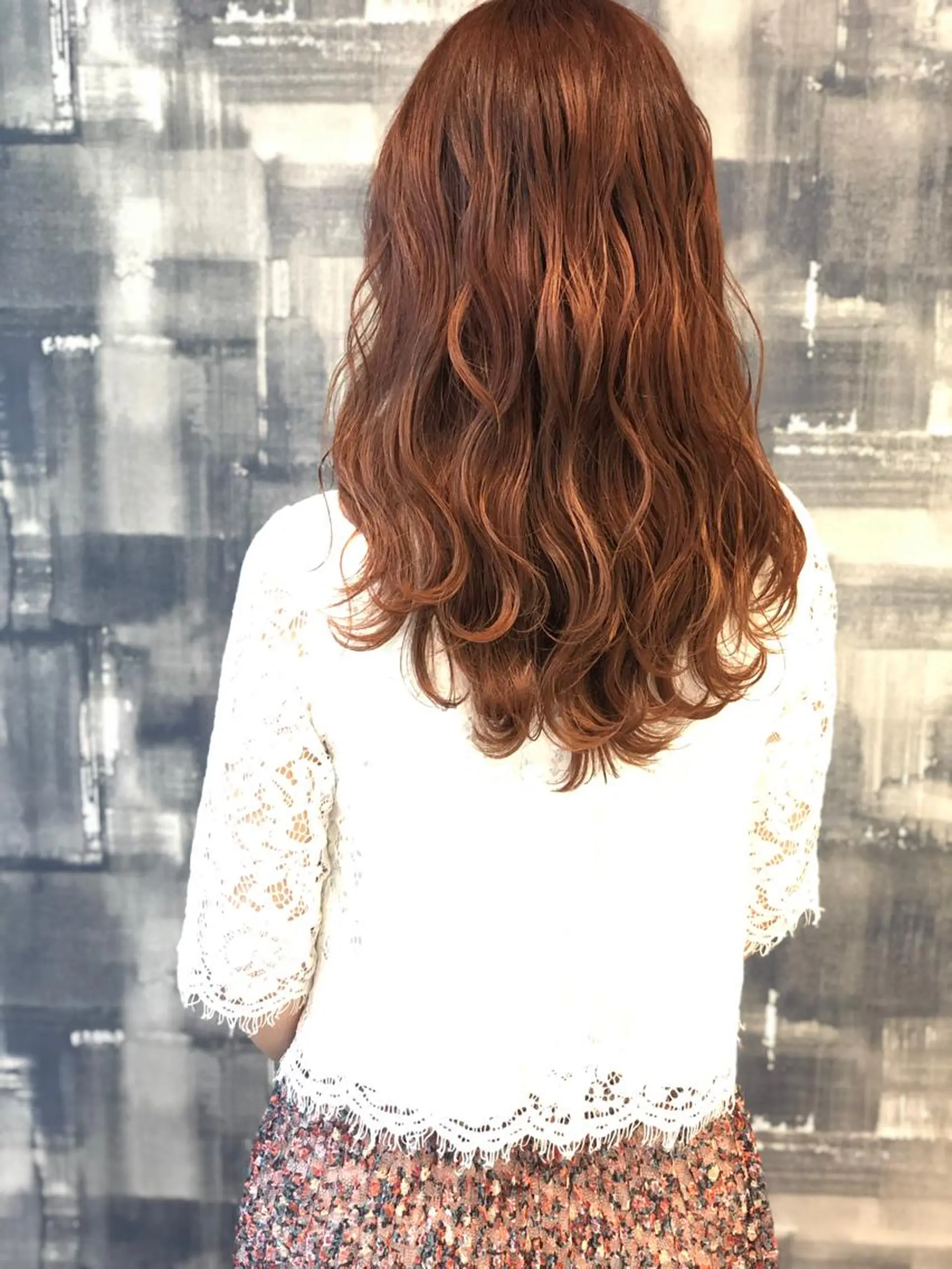 セミロング カラー ブラウンカラー オレンジ オレンジブラウン t.（ティードット）所属・日高 香織のヘアスタイル