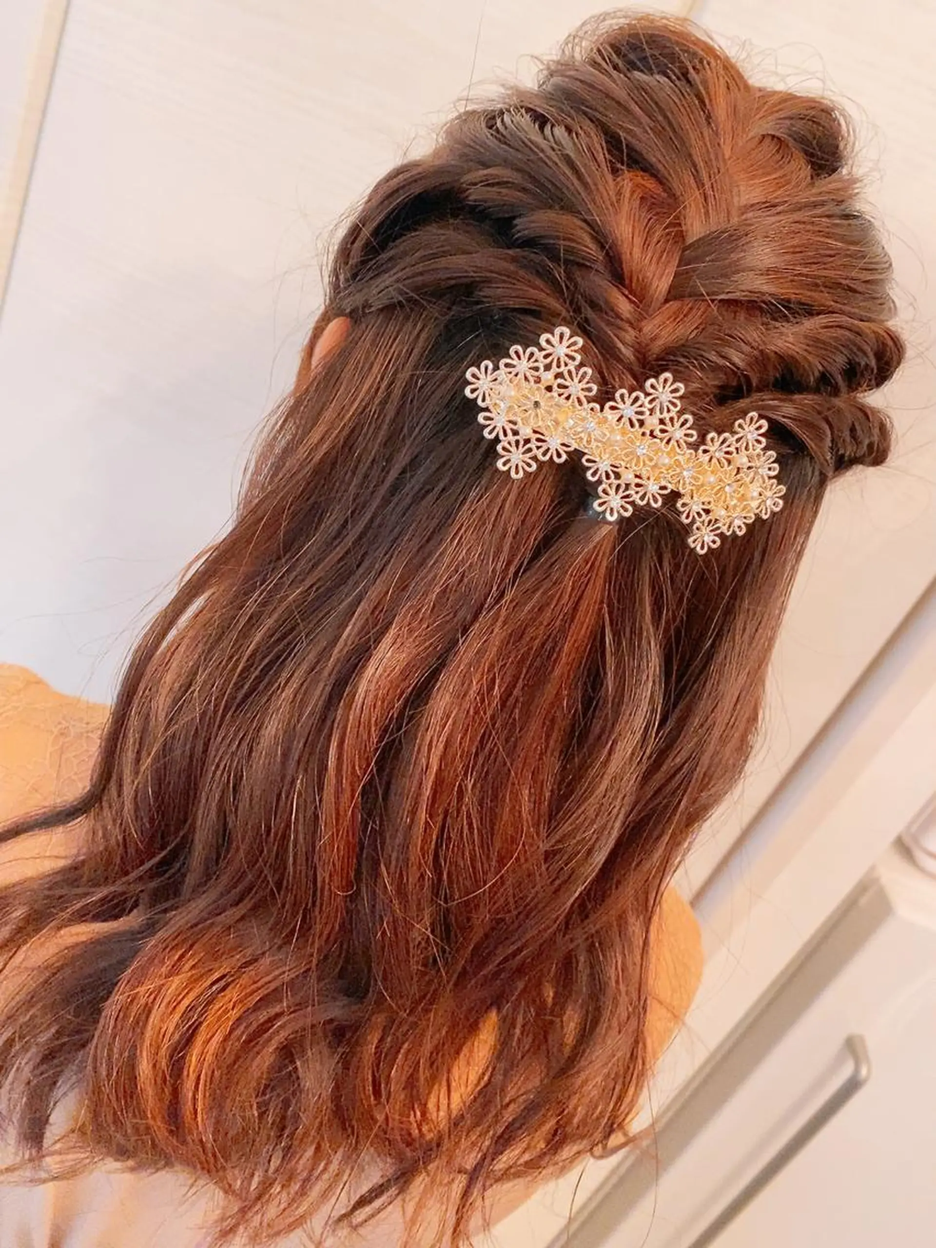 ロング ヘアアレンジ 結婚式・ブライダル 【脱毛サロン iiris】占い可のエステ・リラクイメージ