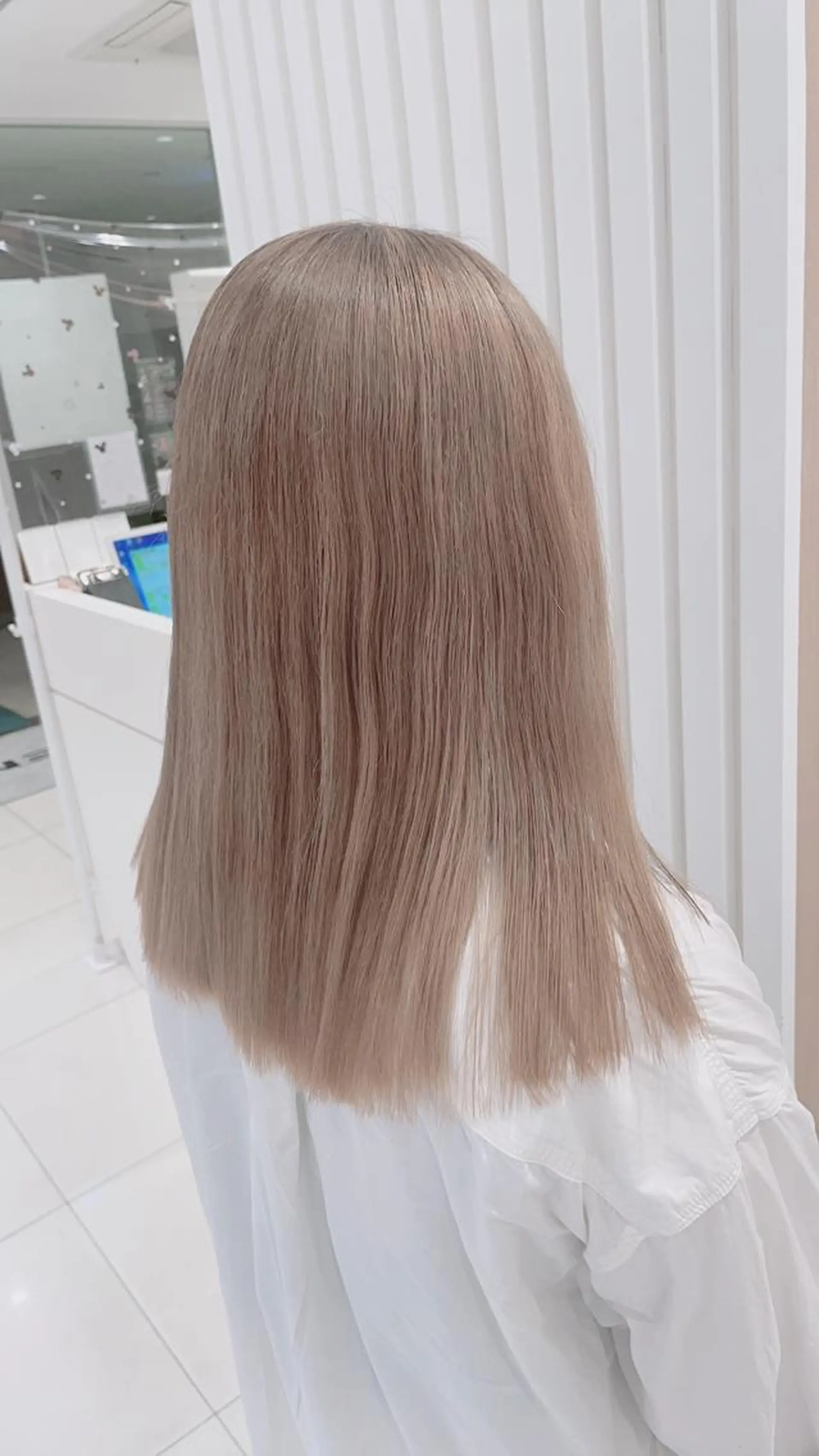 カラー ベージュカラー ミルクティーベージュ カット ヘアカラー トリートメント 新規限定カット無料 クーポン有り【桂口】のヘアスタイル