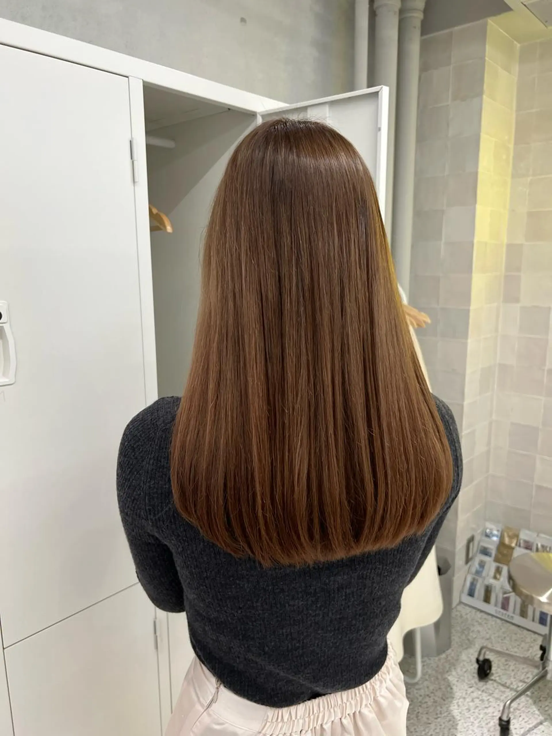 ロング カラー ベージュカラー ブリーチ 透明感カラー ミルクティーベージュ ブリーチなしカラー カット ヘアカラー トリートメント 韓国ヘア☁️ mitsukiのヘアスタイル