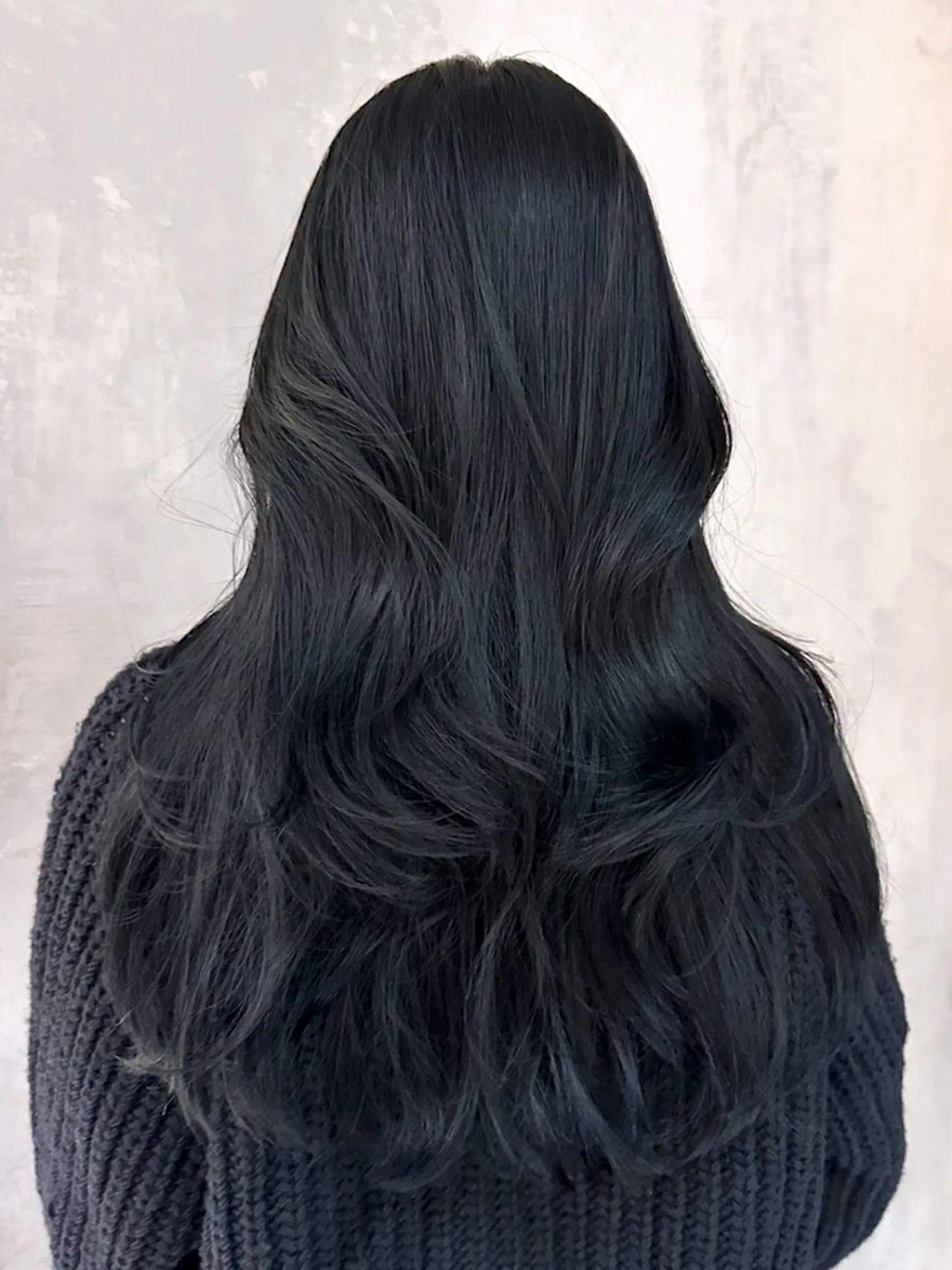 セミロング カラー 黒髪 ブルーカラー ブルーブラック レイヤーカット カット ヘアカラー トリートメント ITbyALBUM 松戸のヘアスタイル