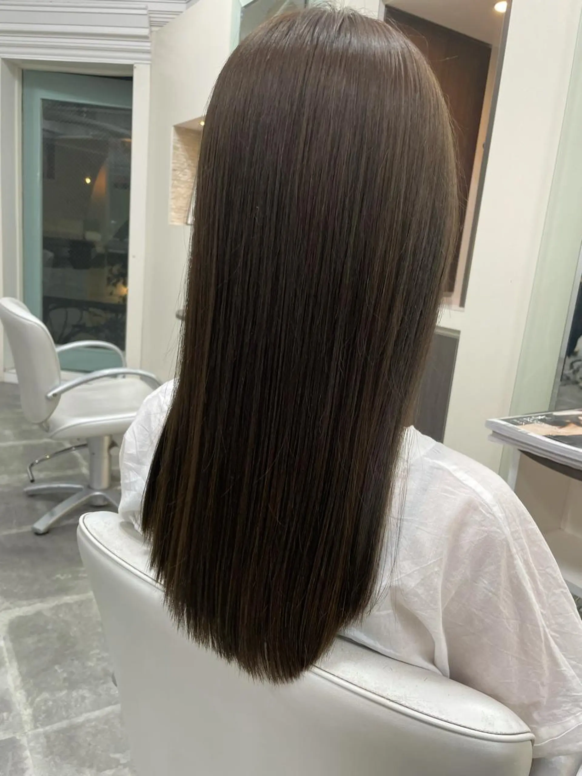 ロング カラー カット ヘアカラー トリートメント 平 ちひろのヘアスタイル