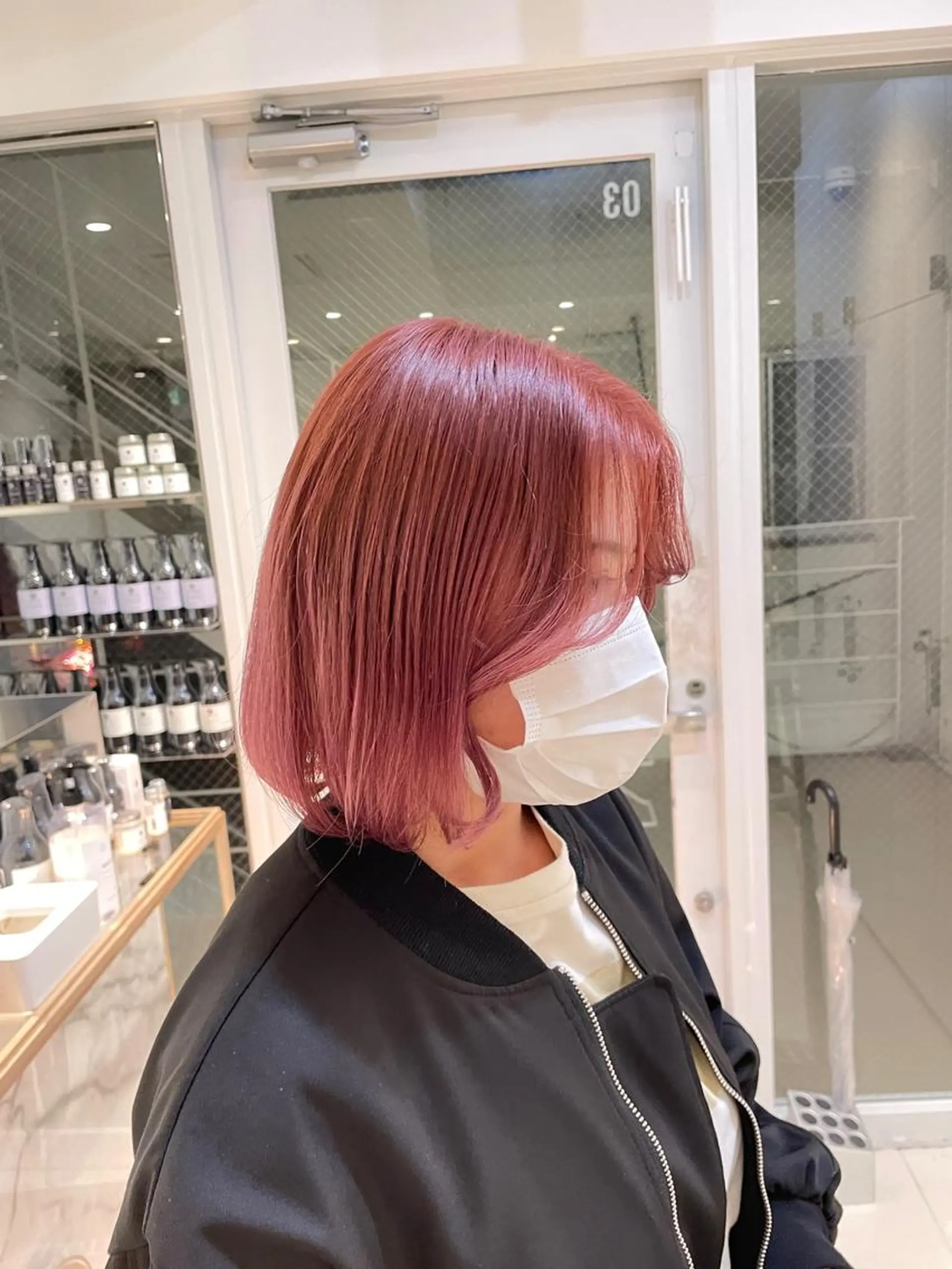 ミディアム カラー ヘアアレンジ アッシュ ピンクカラー ピンクアッシュ ヘアカラー トリートメント ヘッドスパ ヘアセット 艶髪✨寒色カラー✨ 翁長孝輔のヘアスタイル