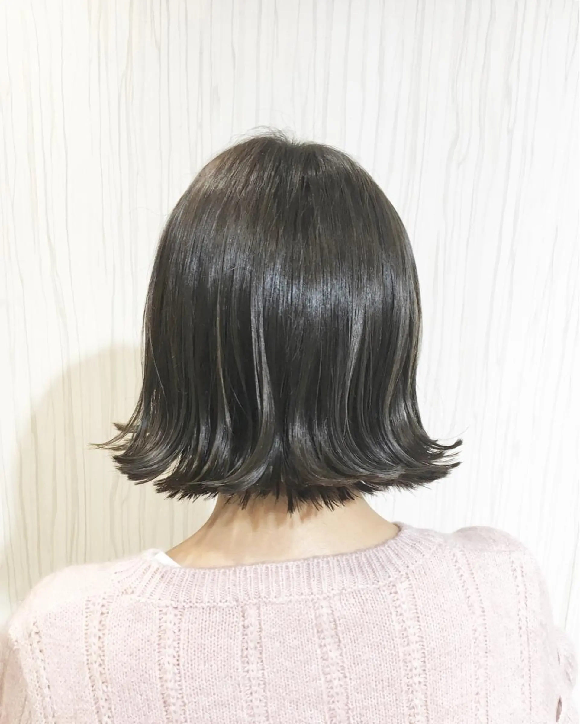 ショート ミディアム カラー パーマ ヘアアレンジ 外ハネヘア ✨艶髪✨透明感✨ 山内大樹のヘアスタイル