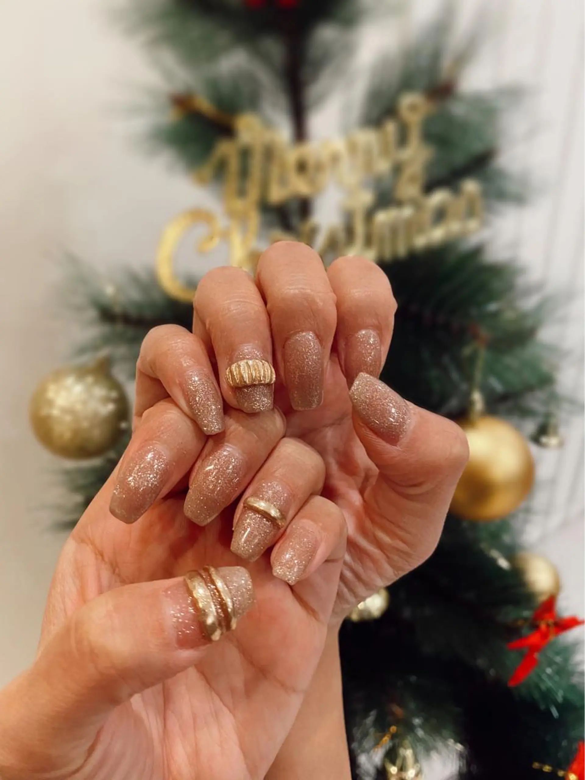 ネイル es nailのネイルデザイン