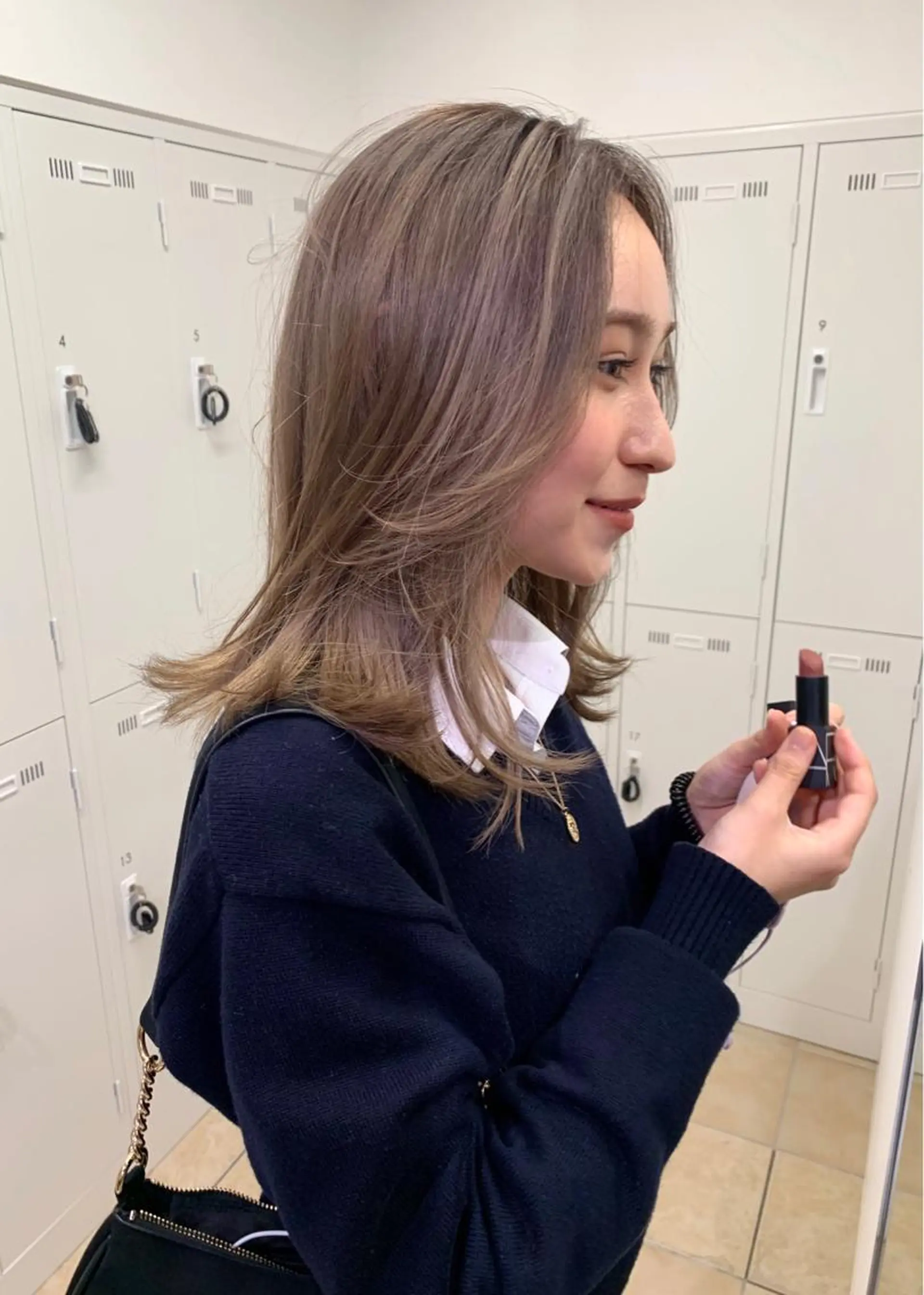 セミロング カラー ベージュカラー ハイトーンカラー ミルクティーベージュ 西山梨々【5/1〜 復帰致します🌼】のヘアスタイル