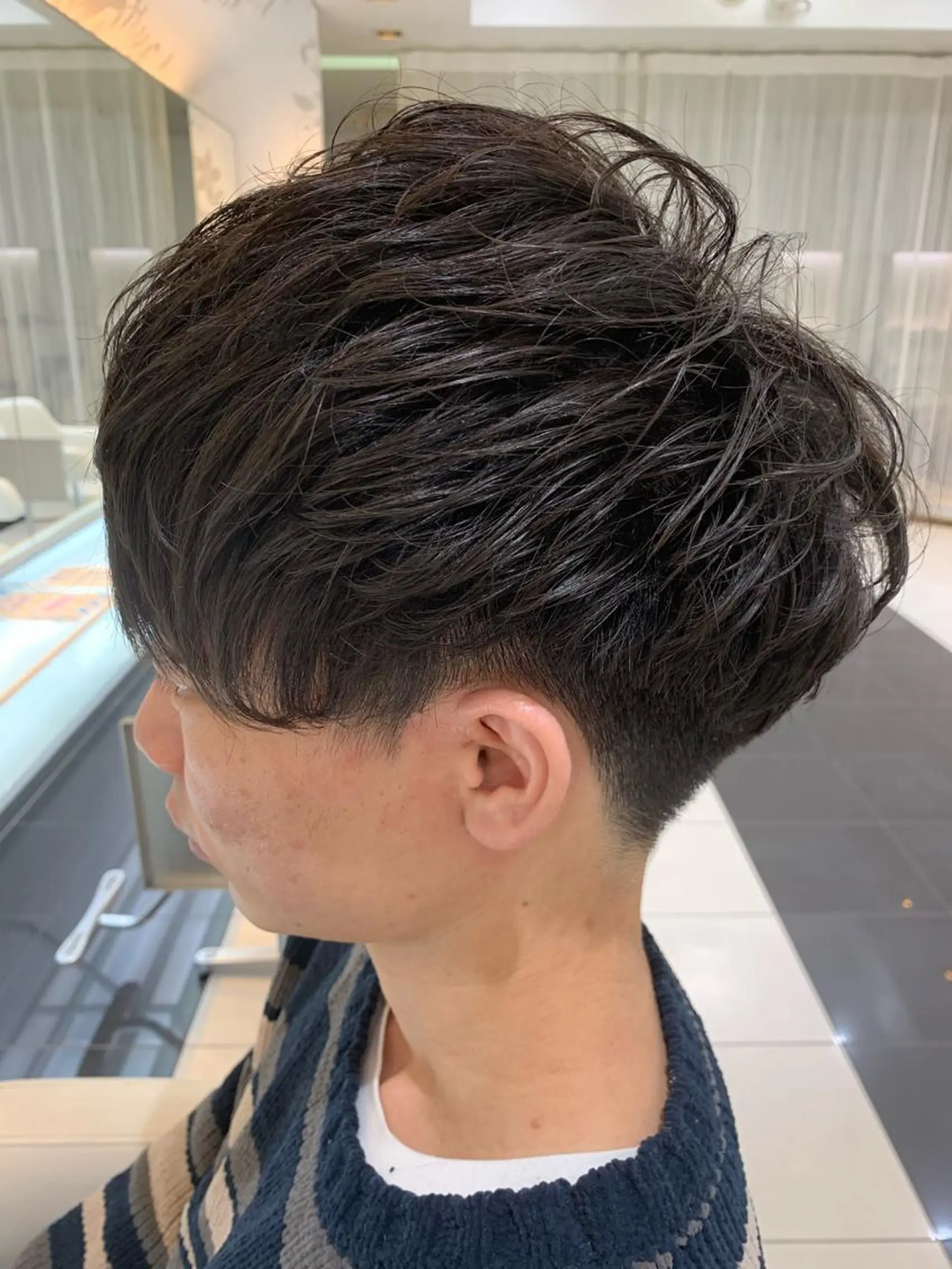 ショート パーマ メンズ マッシュ メンズパーマ 赤み消しカラー /透明感カラー 上長のヘアスタイル