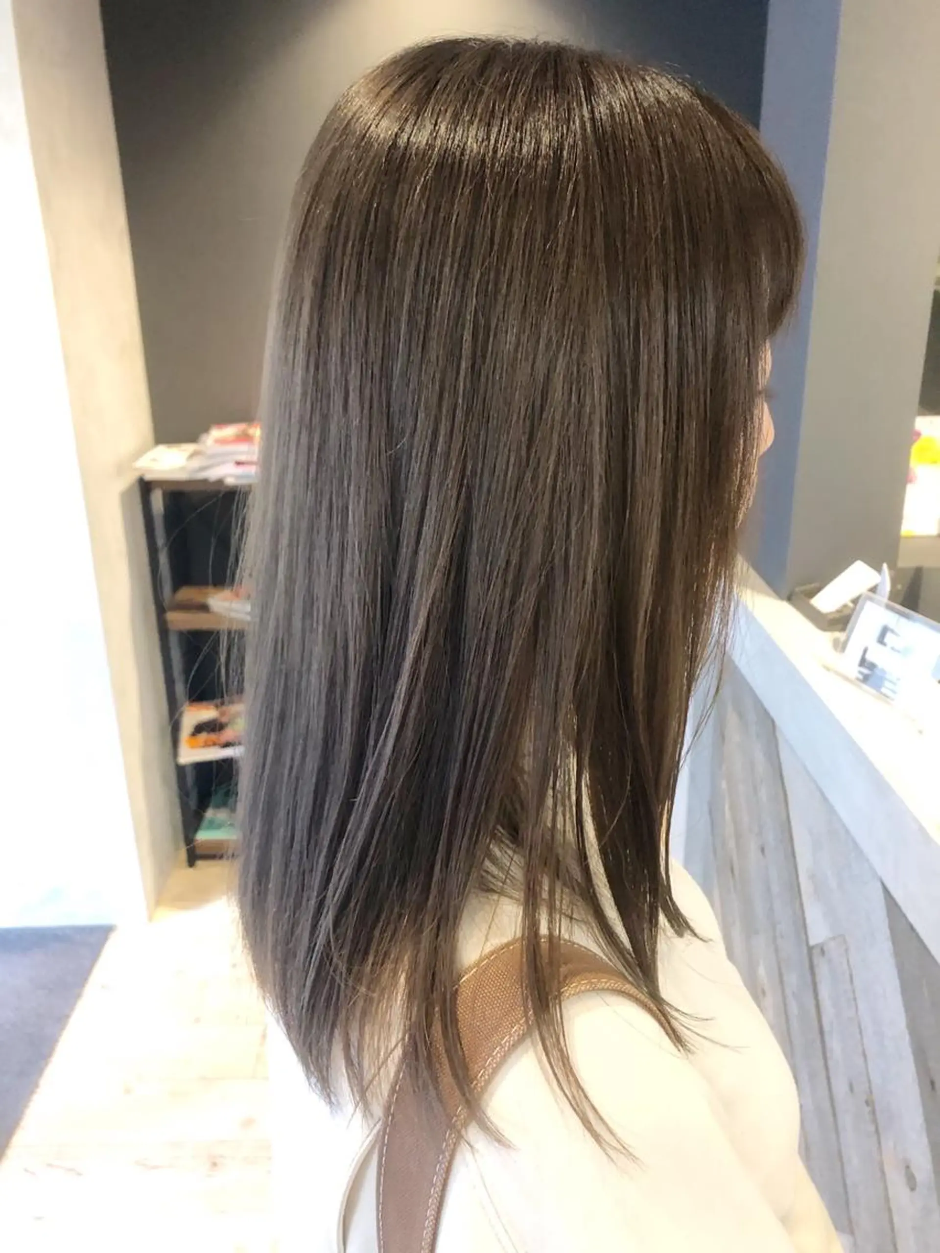 ミディアム カラー 土谷 敦郎のヘアスタイル