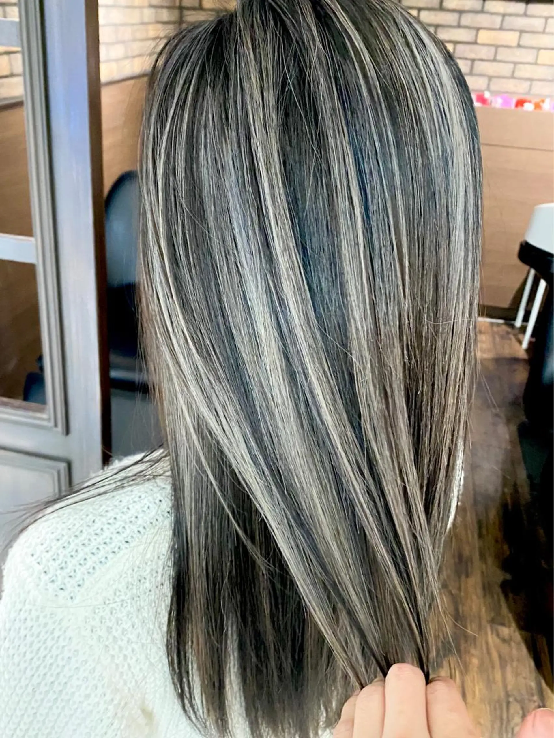 セミロング 白井 秀太郎のヘアスタイル