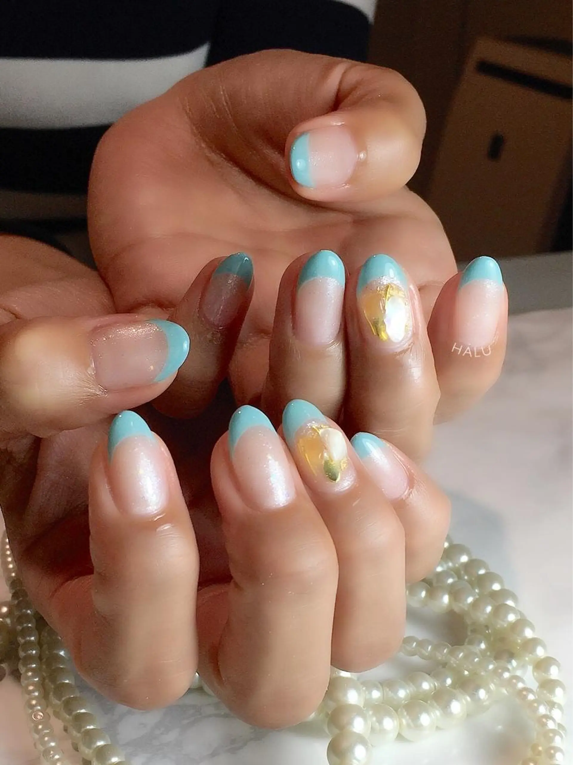 ネイル ブルー フレンチネイル キラキラネイル HALU ハルのネイルデザイン