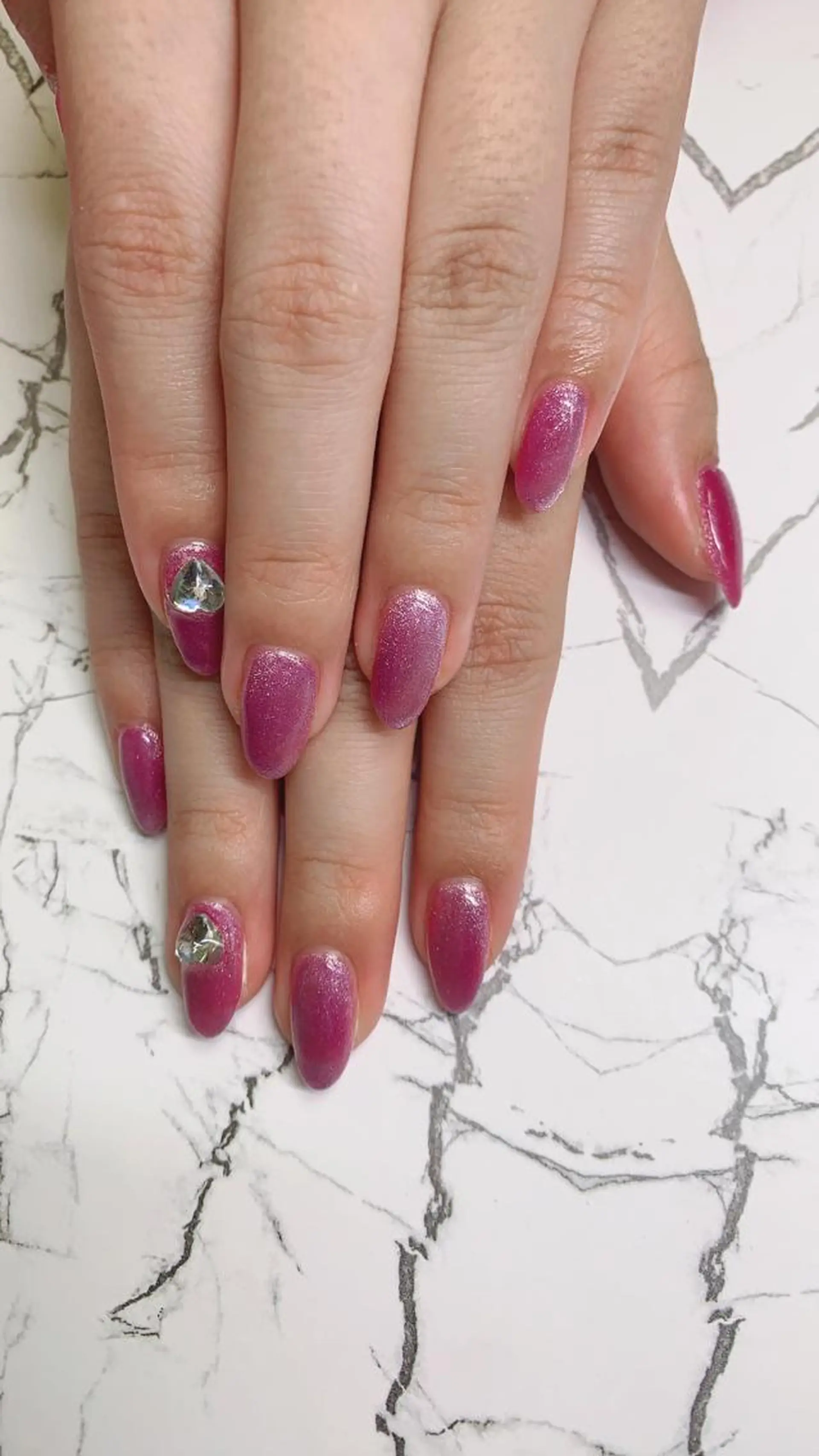 ネイル ハンドネイル はな💎ネイル ワンホン、長さ出しのネイルデザイン