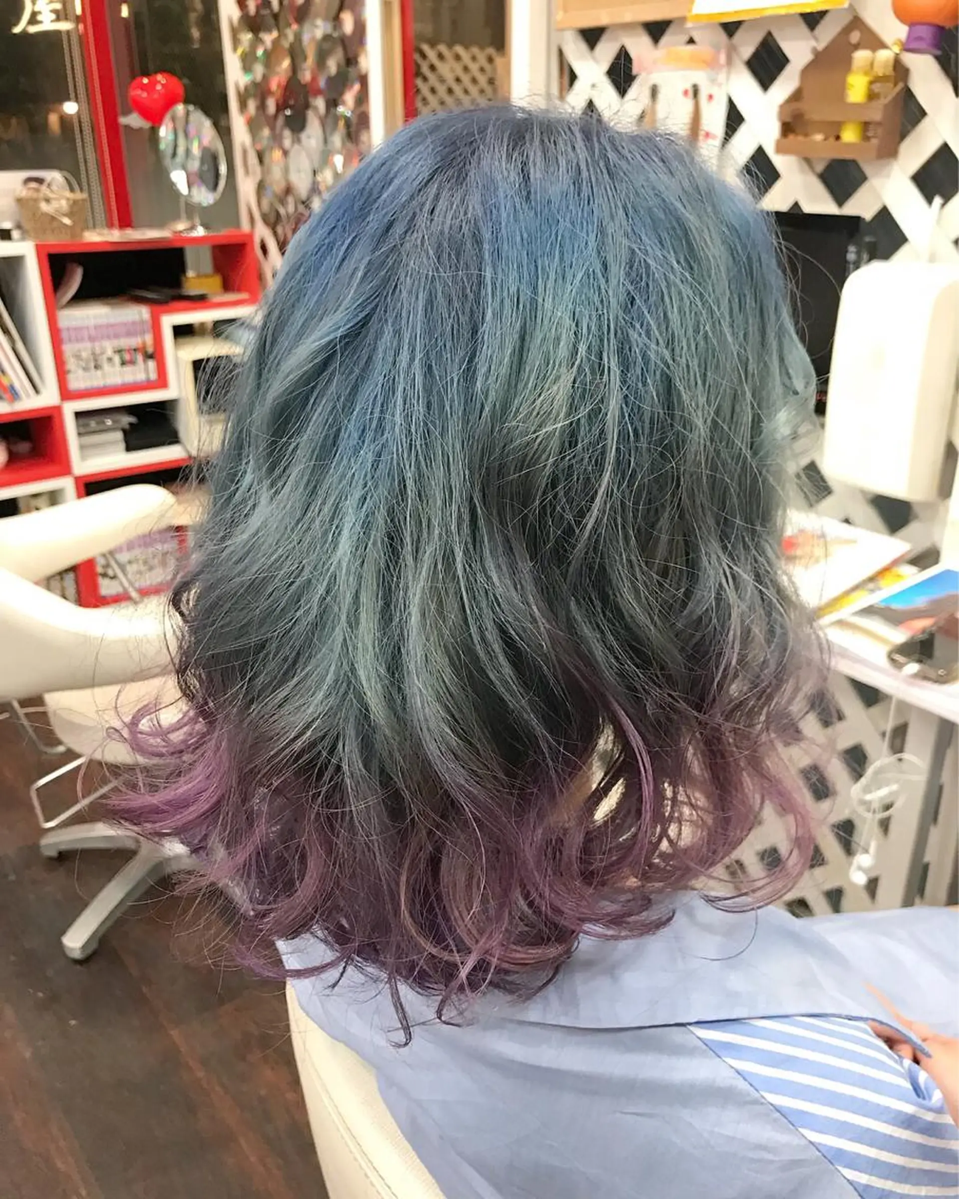 セミロング カラー 岩谷/ブリーチ 🪽透明感カラーのヘアスタイル