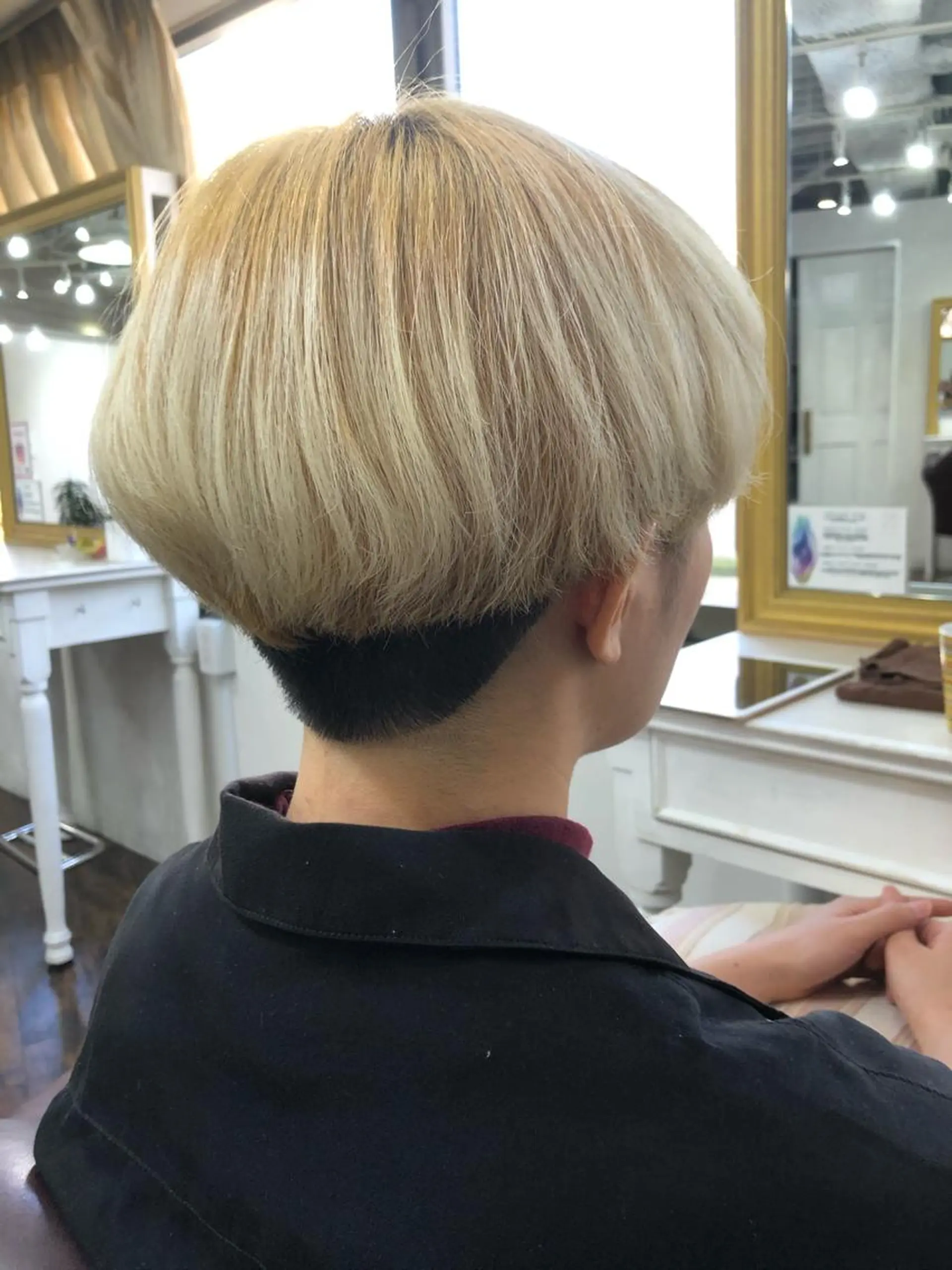 ショート カラー 白髪ぼかし大人メンズ 根本零のヘアスタイル