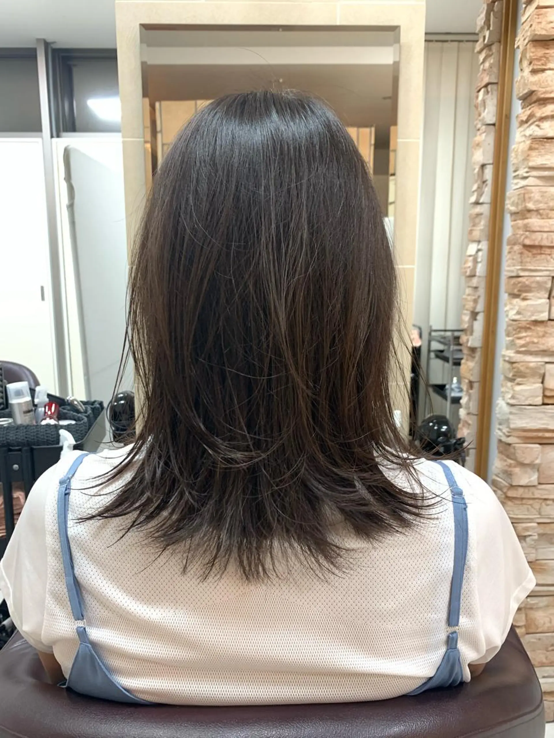 セミロング レイヤーカット 千葉 香奈のヘアスタイル