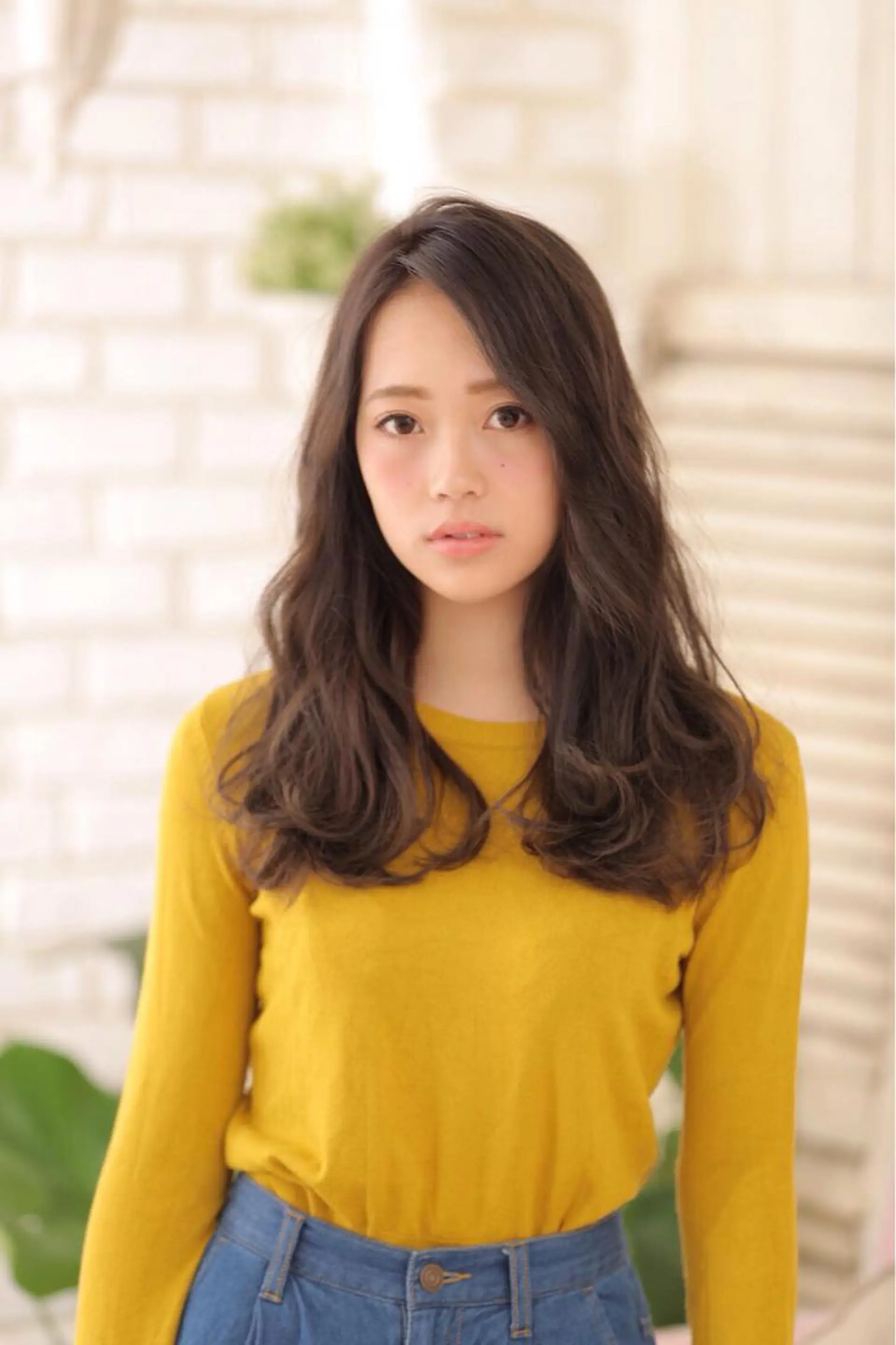 ミディアム 艶髪/ハイトーン Sherryのヘアスタイル