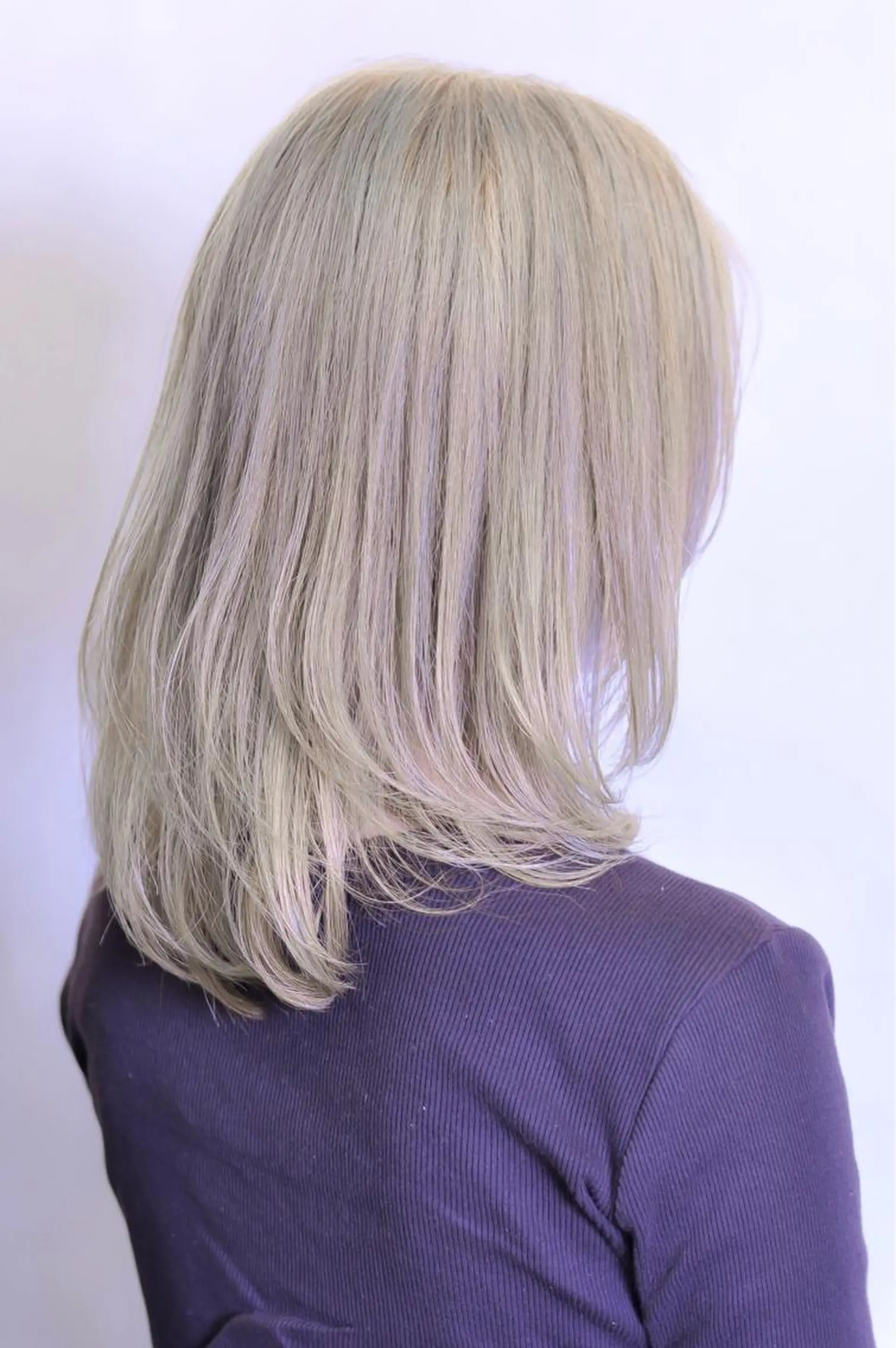 ミディアム アッシュ 3Dハイライト ボブ 外国人風カラー ハイライト kiki所属・中田 敏明のヘアスタイル