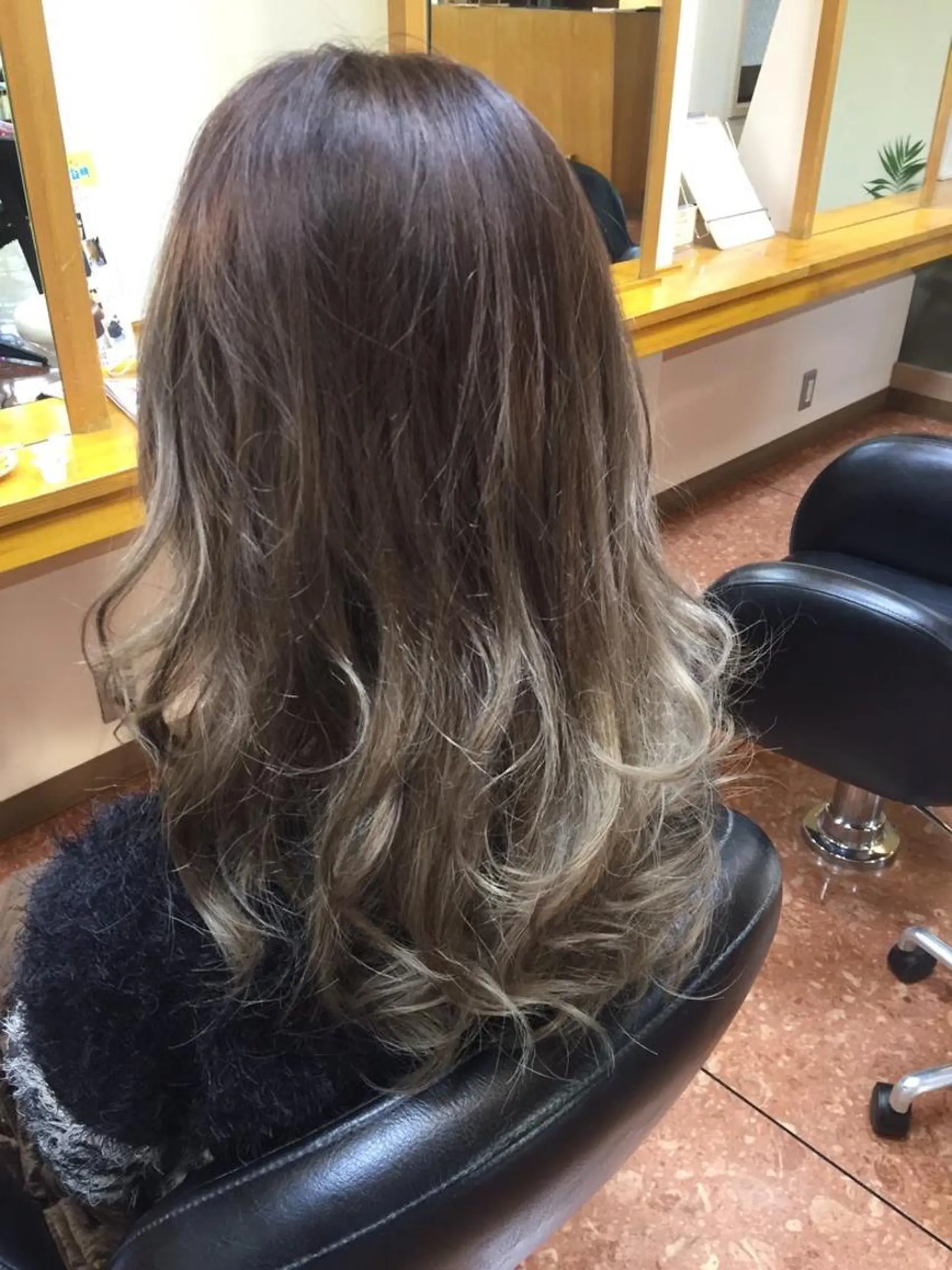 セミロング カラー メンズ 🫧髪質改善 講師🫧🍎幹細胞のヘアスタイル