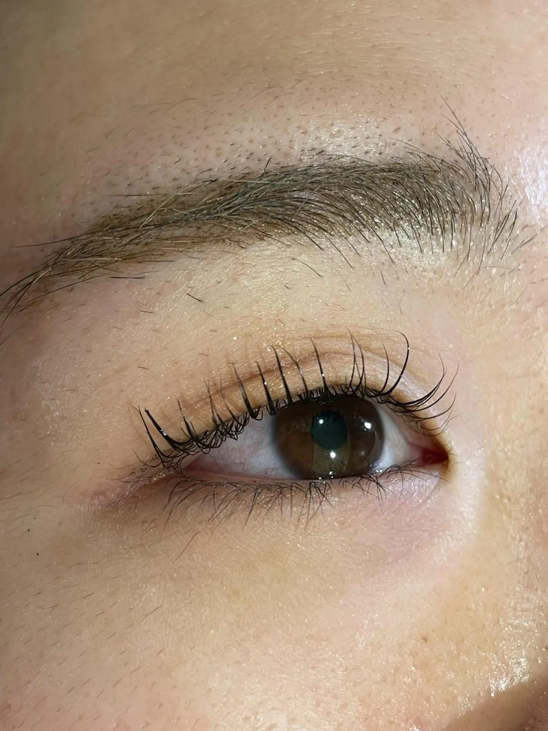 マツエク・マツパ 井上 真里奈のヘアスタイル