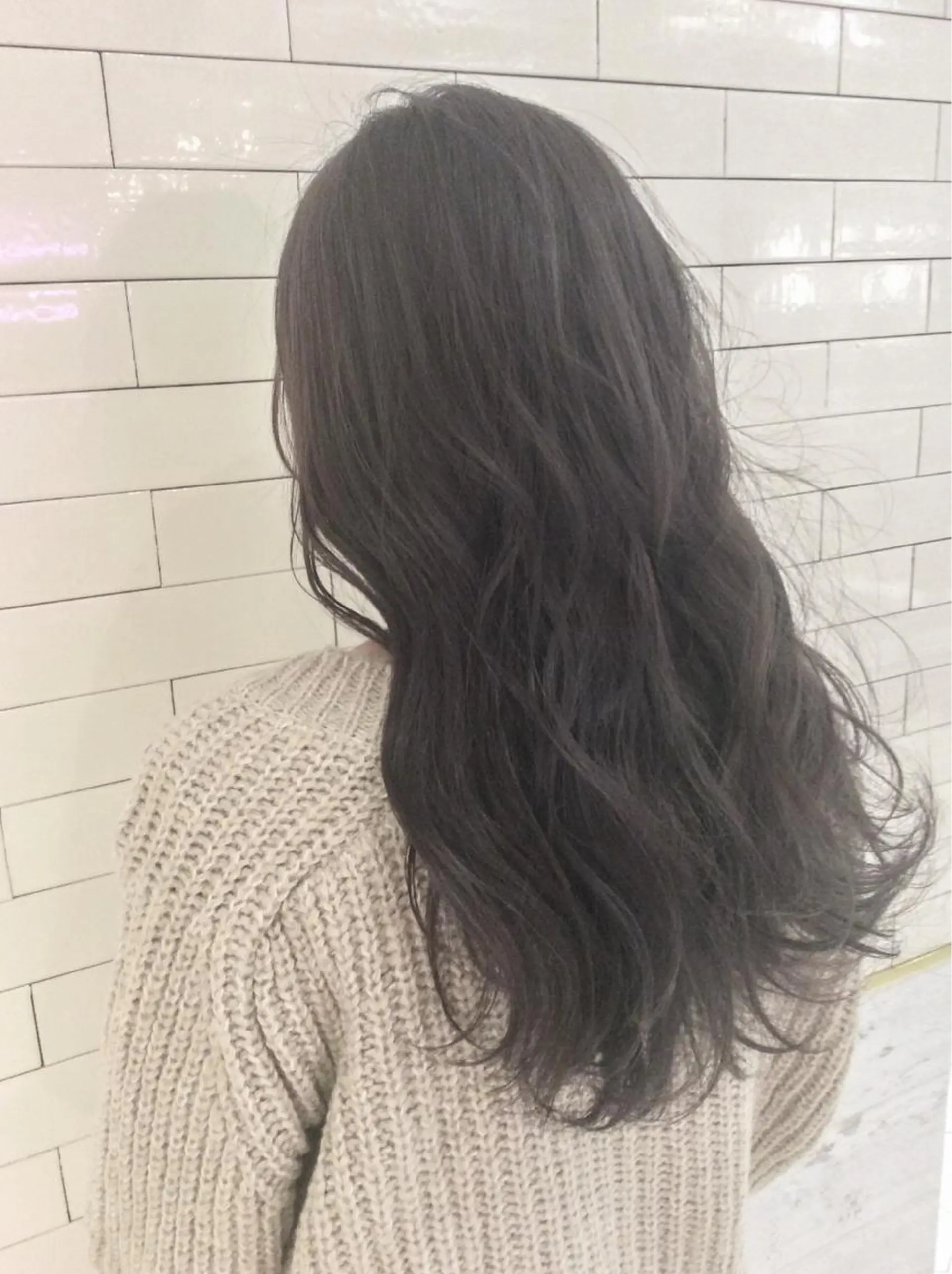 セミロング カラー ダークグレー ダークグレージュ グレージュ レイヤーカット× 髪質改善たもりのヘアスタイル