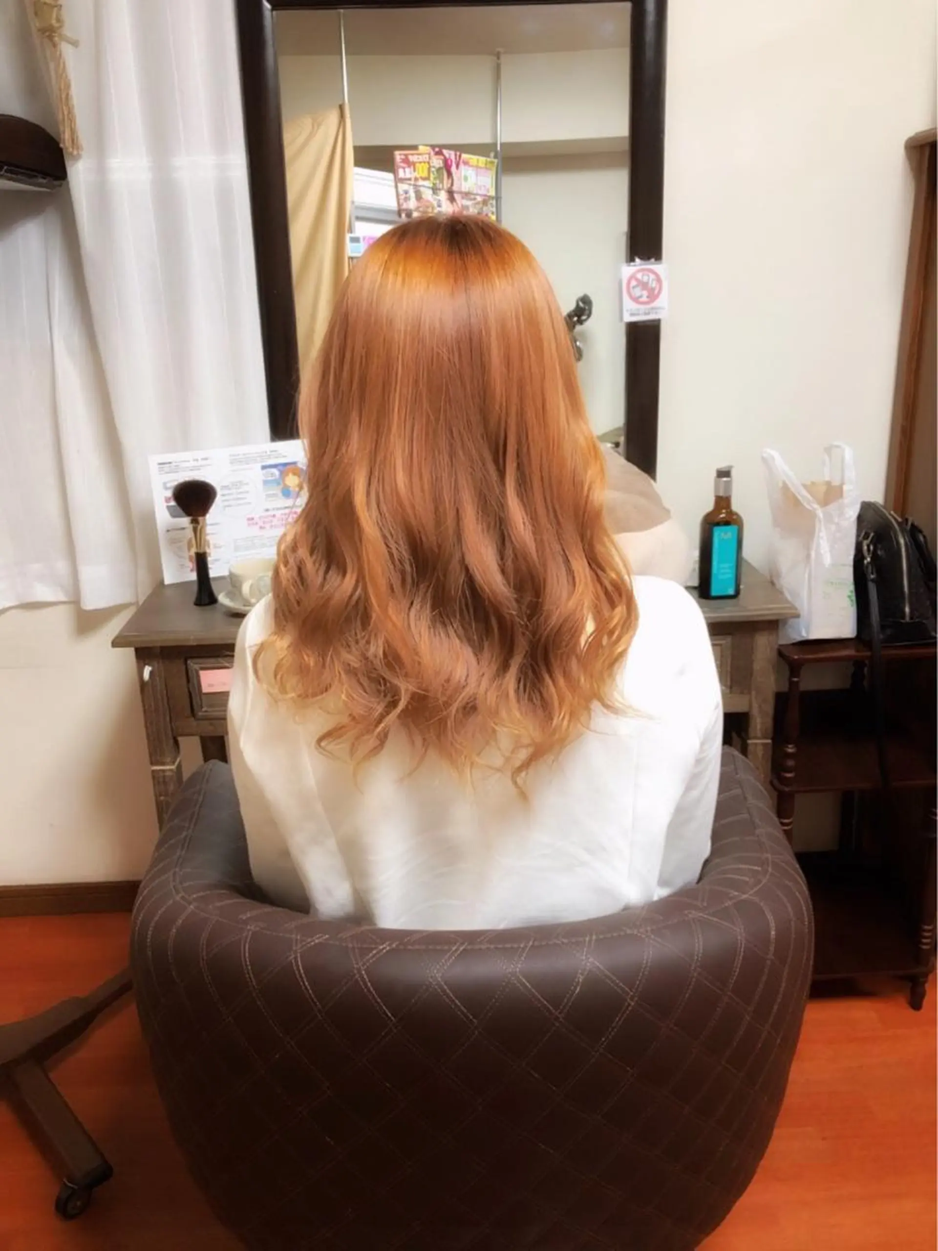セミロング カラー ベージュカラー ブリーチ ダブルカラー ハイトーンカラー ピンクカラー 是枝 さくらのヘアスタイル