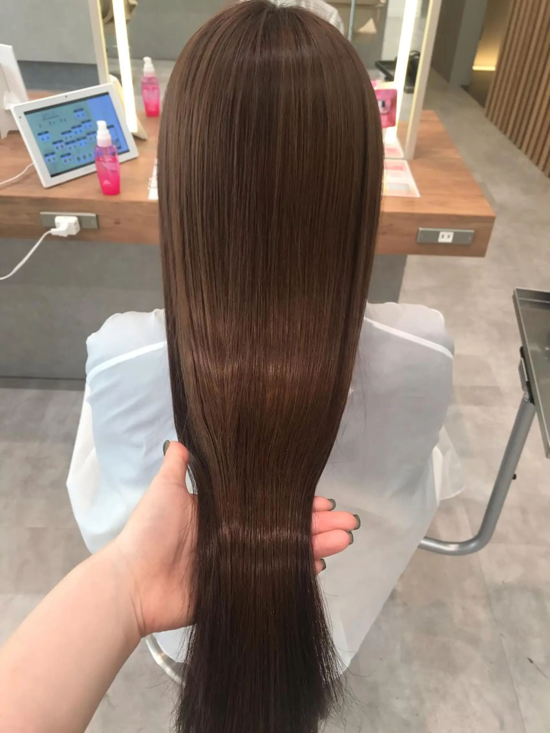 ロング カラー 木野田 萌のヘアスタイル