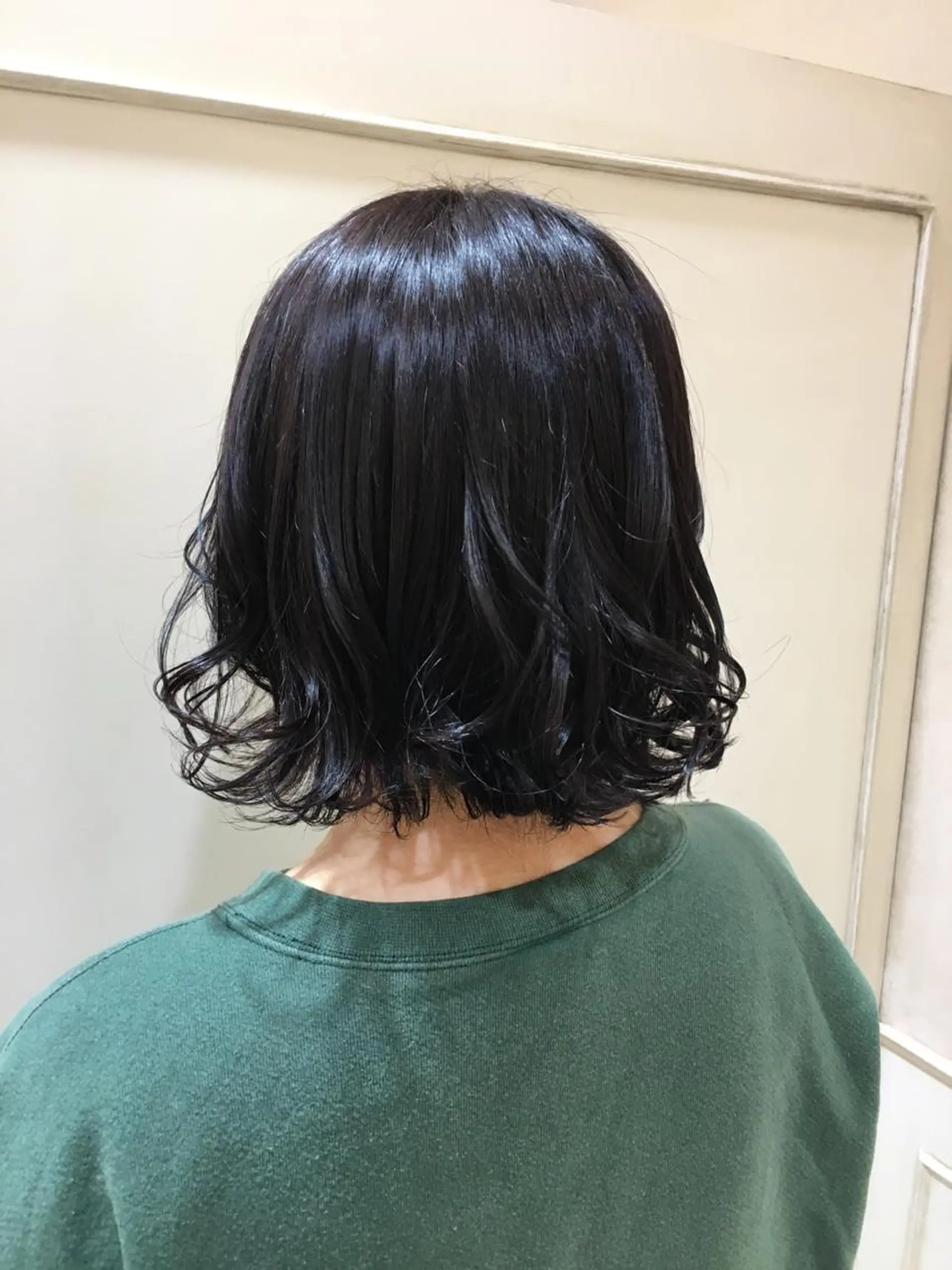 ミディアム カラー パープルカラー 吉原 雪乃のヘアスタイル