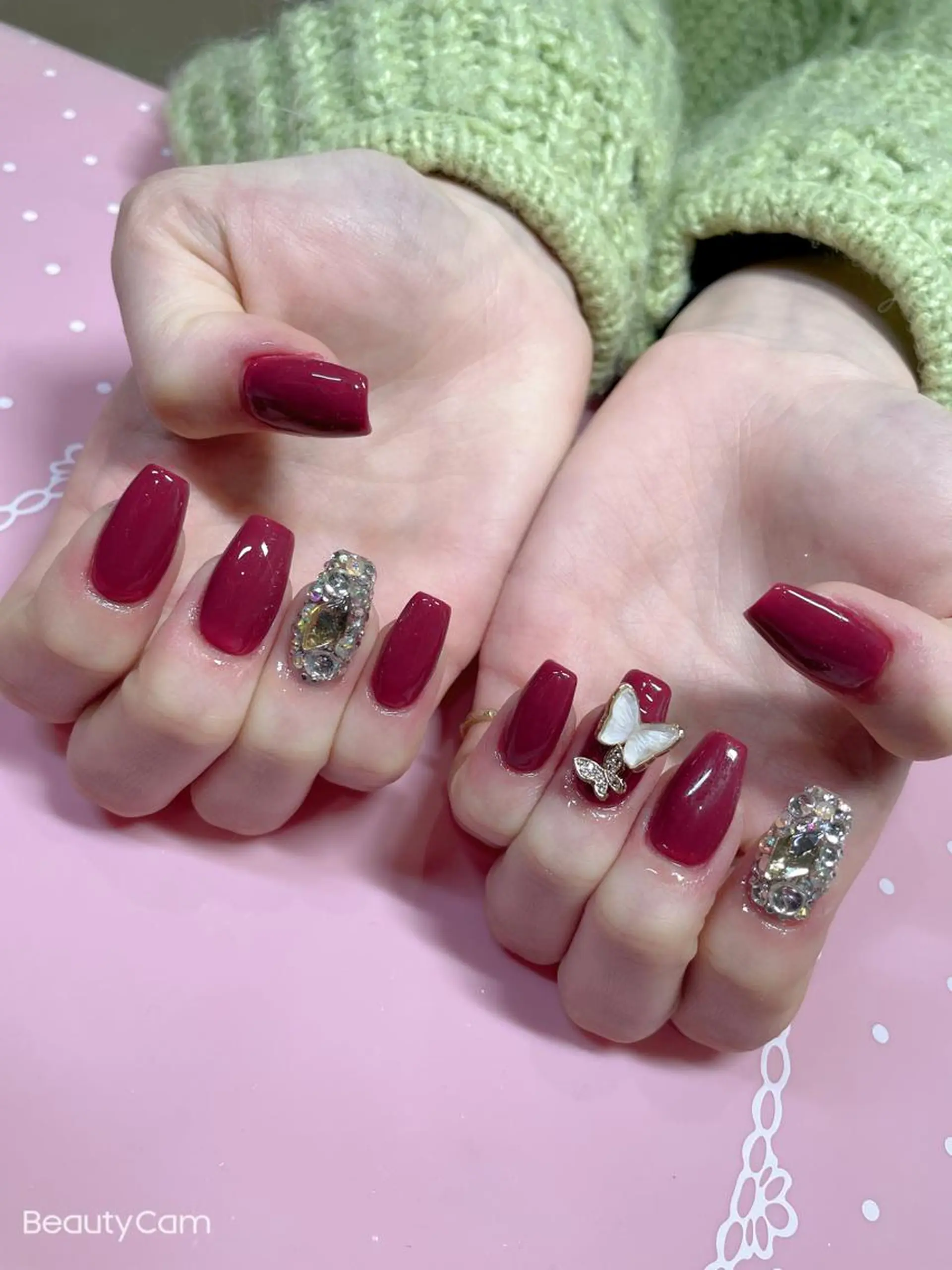 ミディアム ネイル ハンドネイル 《LB》ラブリエ Nail&eyeのマツエク・マツパデザイン
