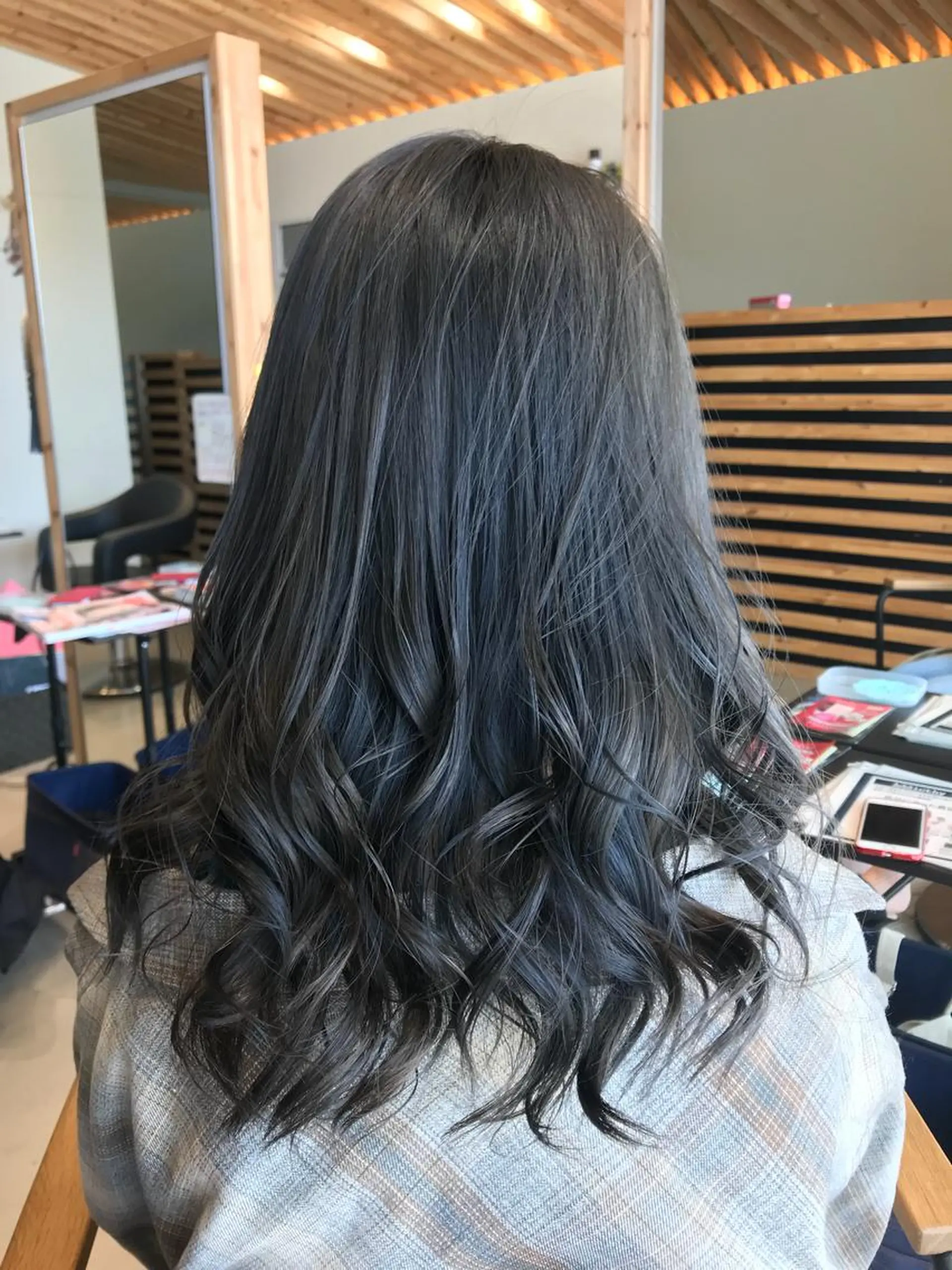 ロング カラー 関口 友行のヘアスタイル