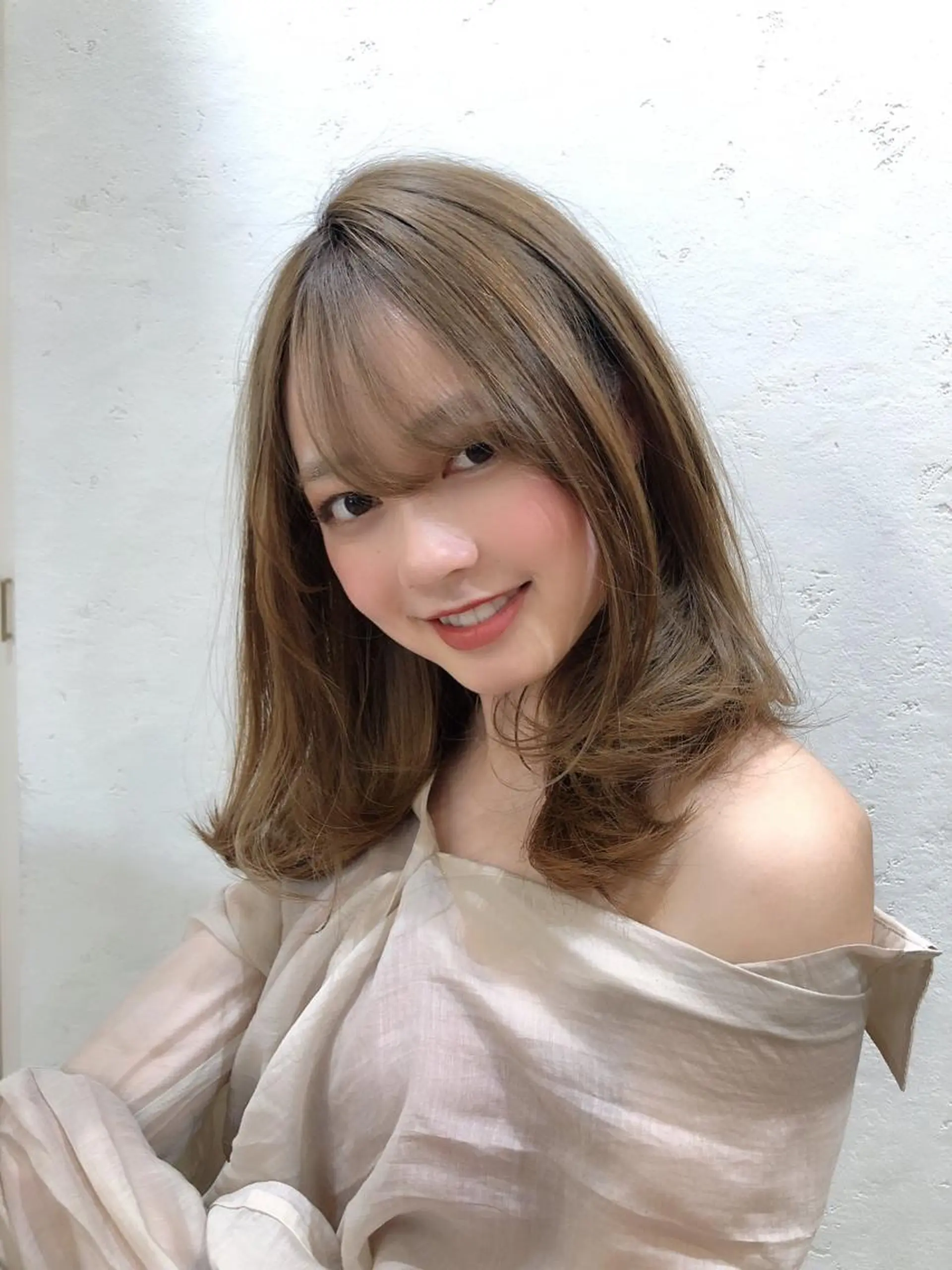 セミロング カラー パーマ ヘアアレンジ Londideal 高橋ヒロシのヘアスタイル