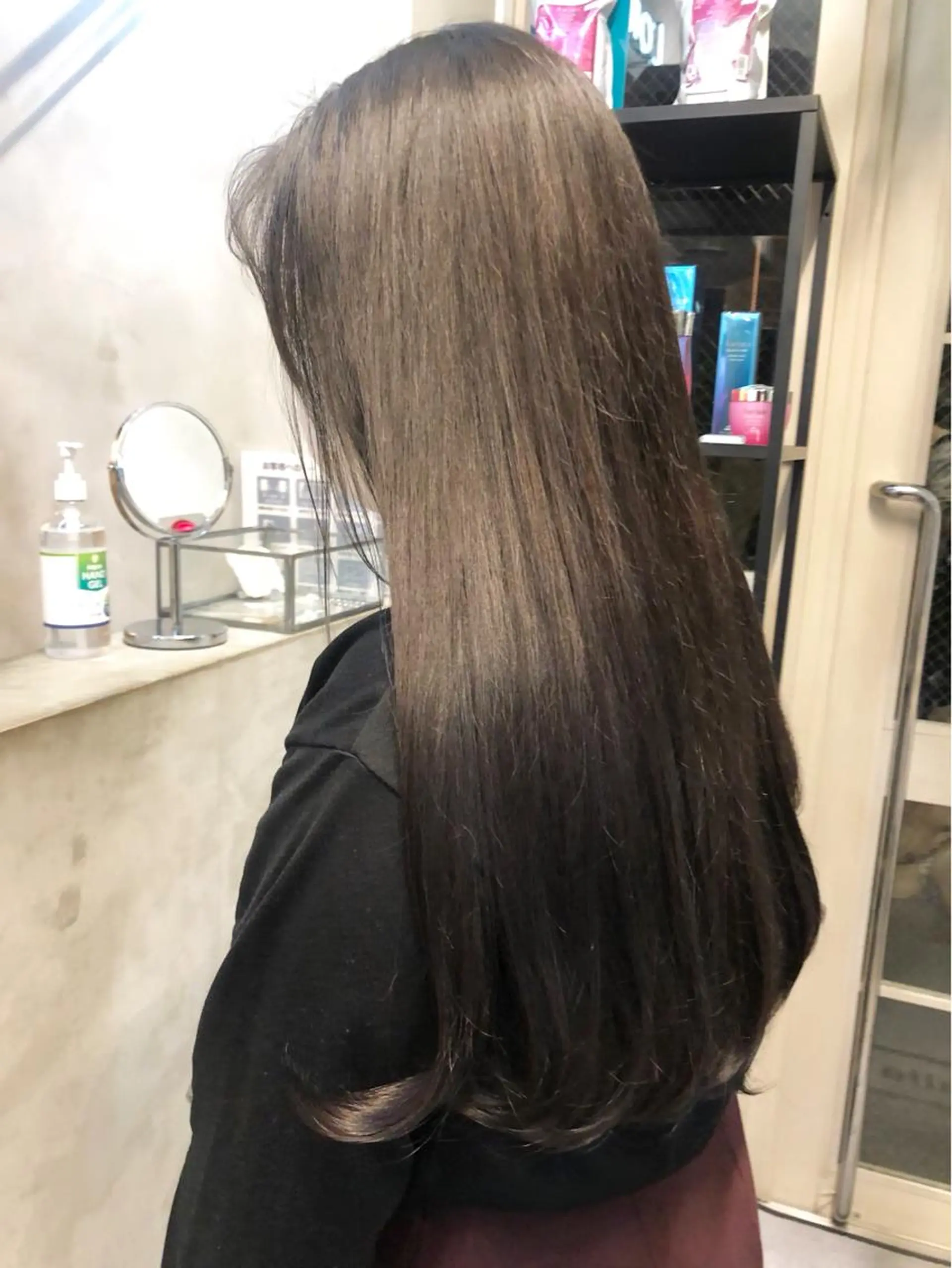 ロング カラー パーマ ヘアアレンジ メンズ キッズ ネイル マツエク・マツパ アイブロウ ベージュカラー 透明感カラー ミルクティーベージュ お洒落パーマ/ボブ ❄️Tomoka❄️のヘアスタイル