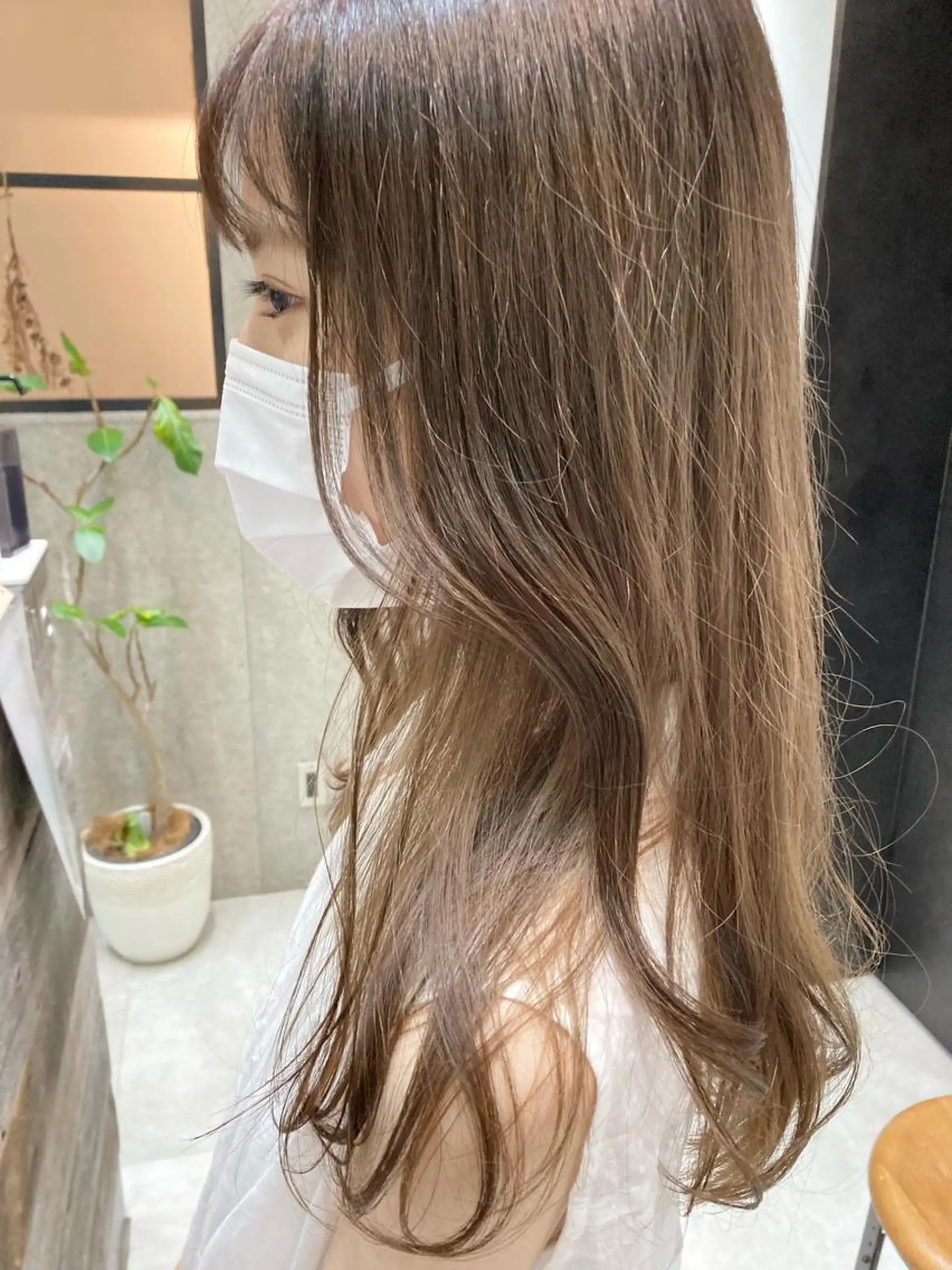 ロング カラー ベージュカラー ブリーチ ブリーチなしカラー シアーベージュ 🌿ニュアンス/髪質 改善🌿Fukudaのヘアスタイル