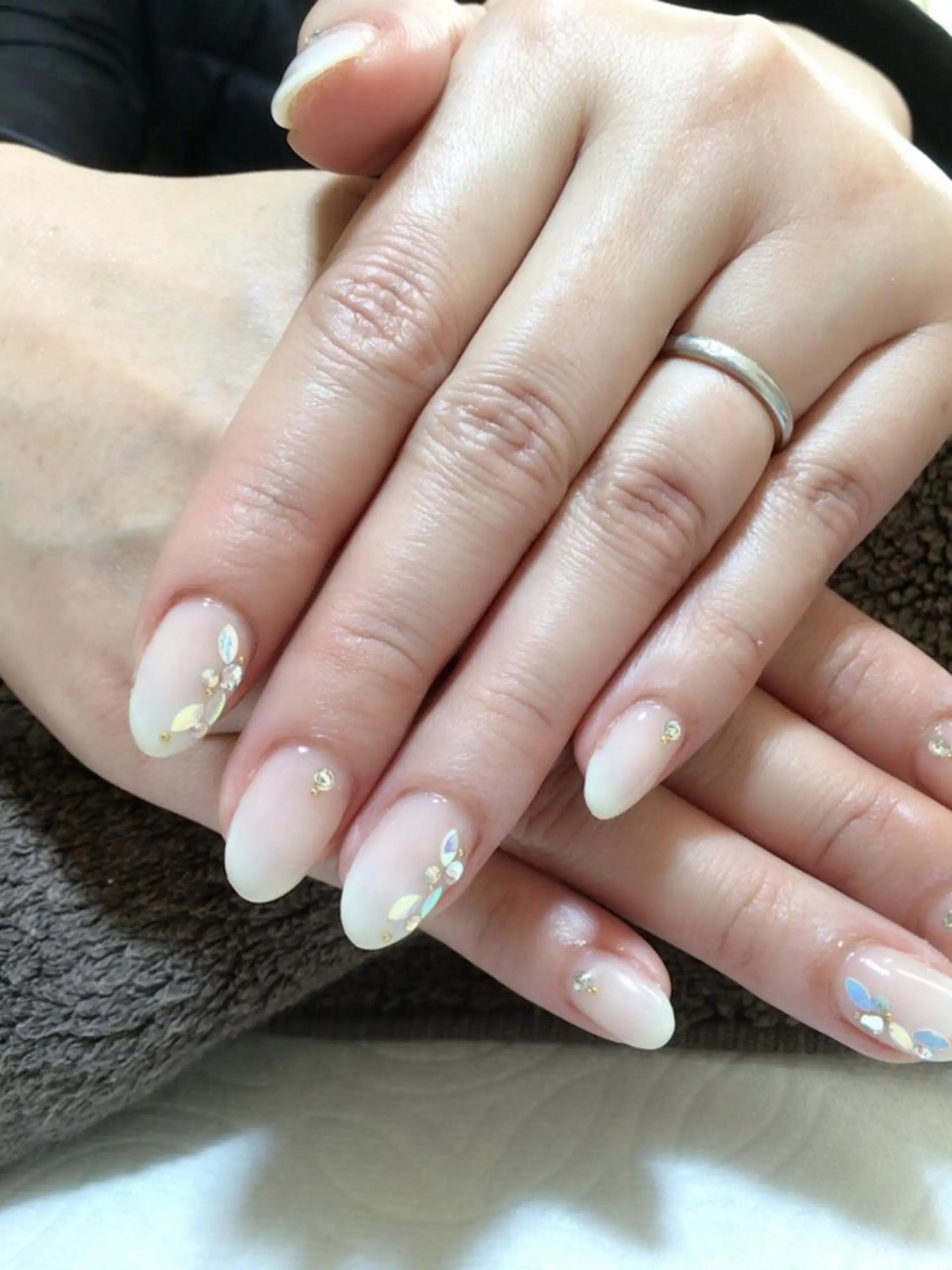 ネイル アートネイル ストーンネイル 黒沢 直子のネイルデザイン