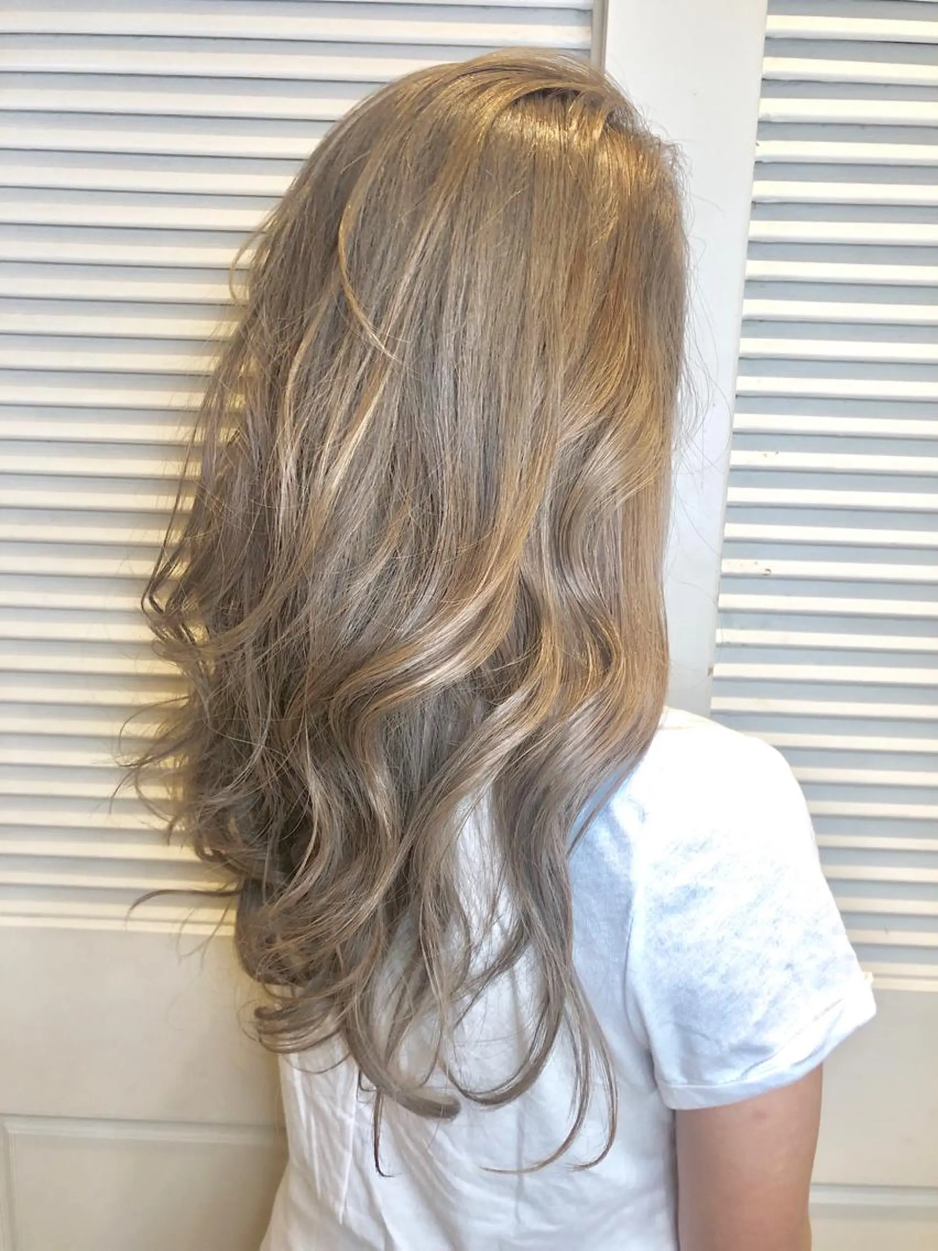 セミロング 外国人風カラー ヘアカラー 南都 良太のヘアスタイル