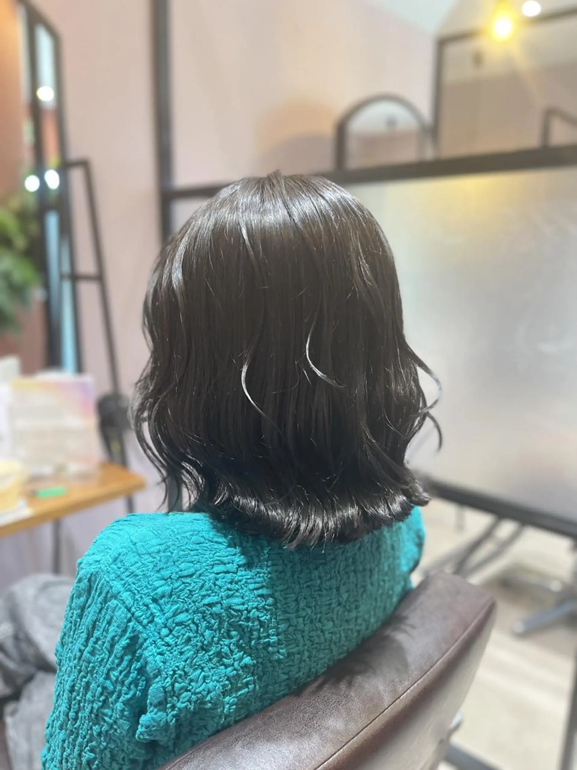 ミディアム 高口 小春のヘアスタイル