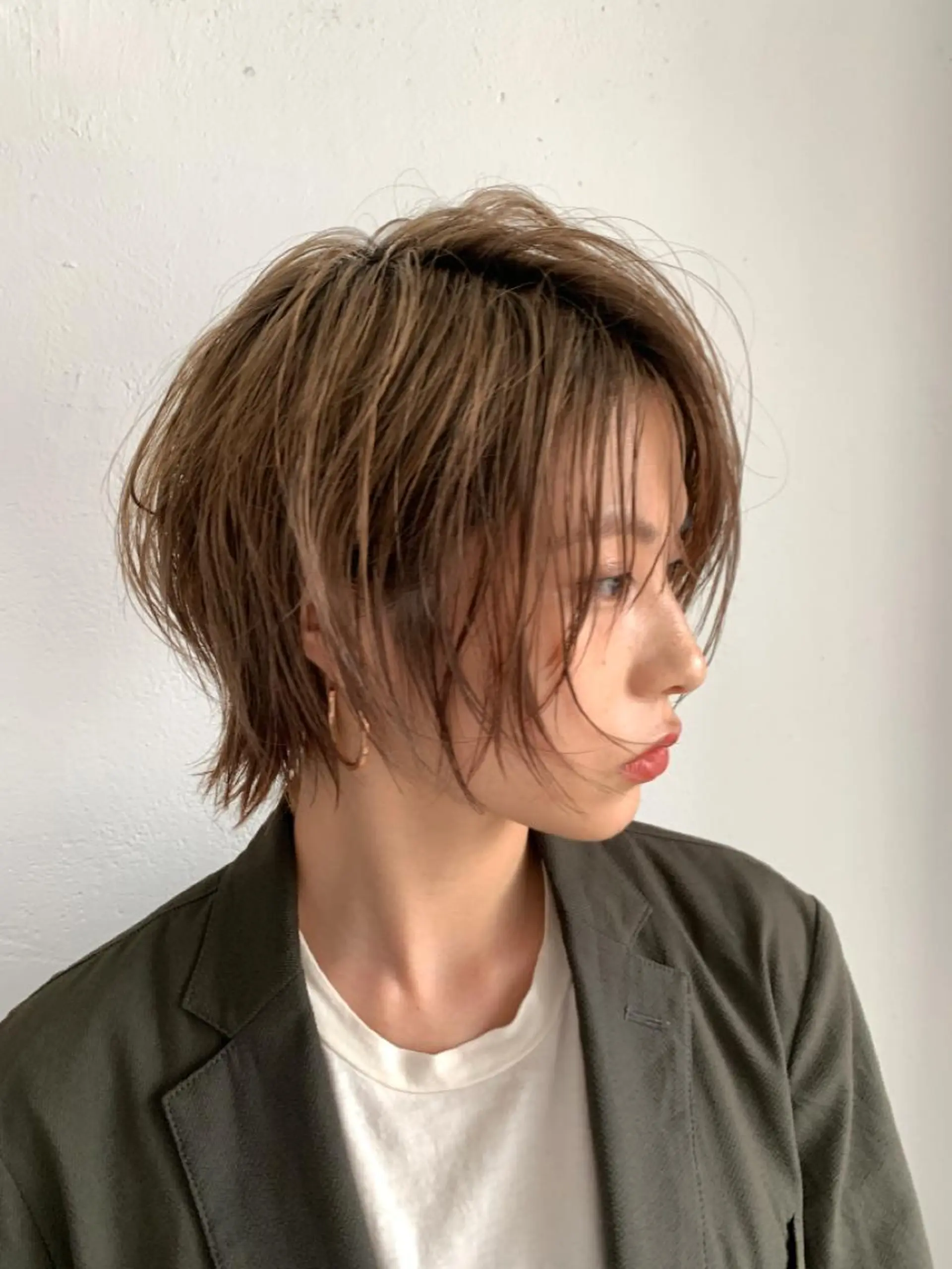 ショート 顔周りの垢抜けヘア 立山あいりのヘアスタイル