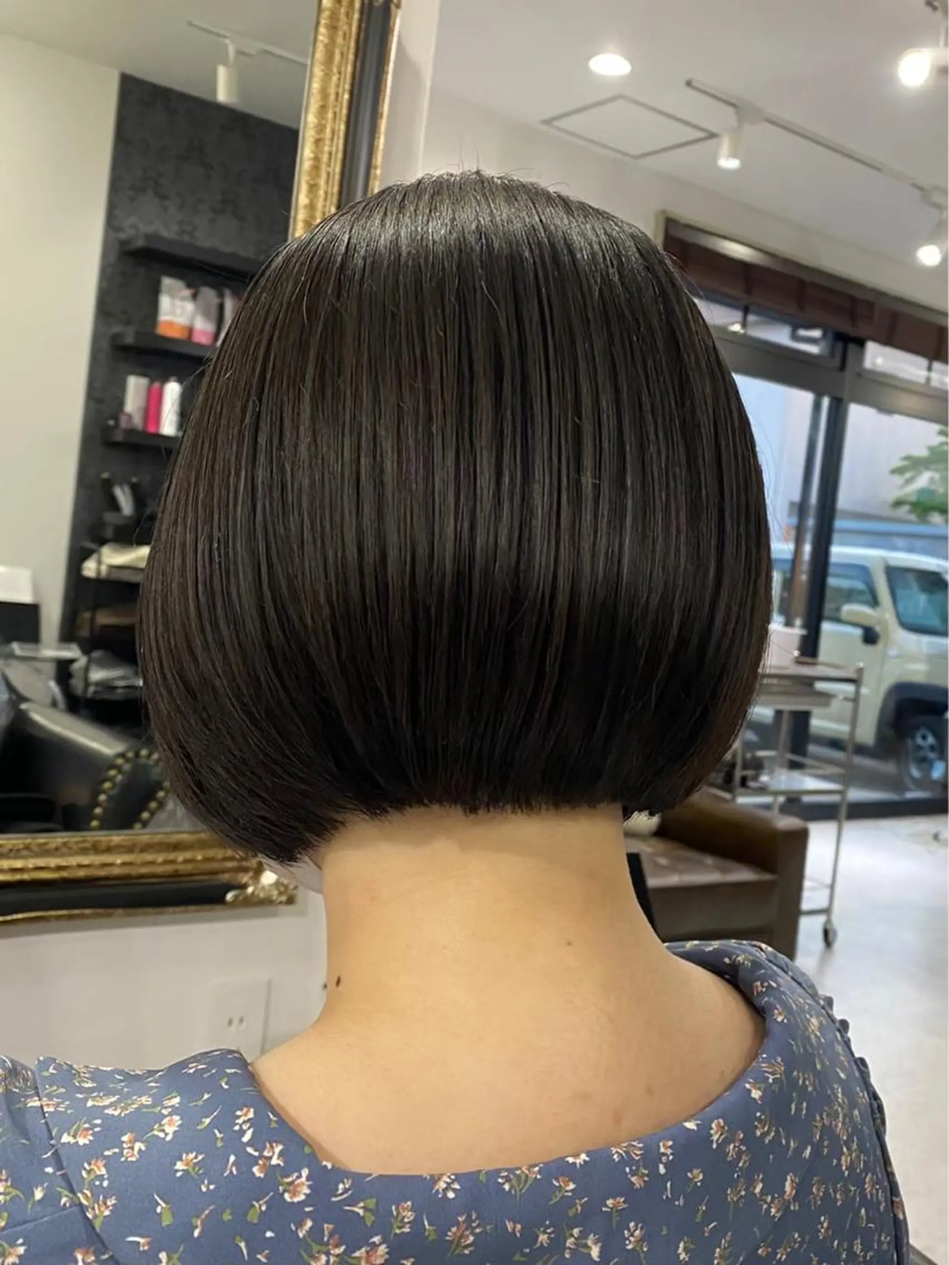 ショート カラー ブラウンカラー ダークブラウン 稲垣 優奈のヘアスタイル