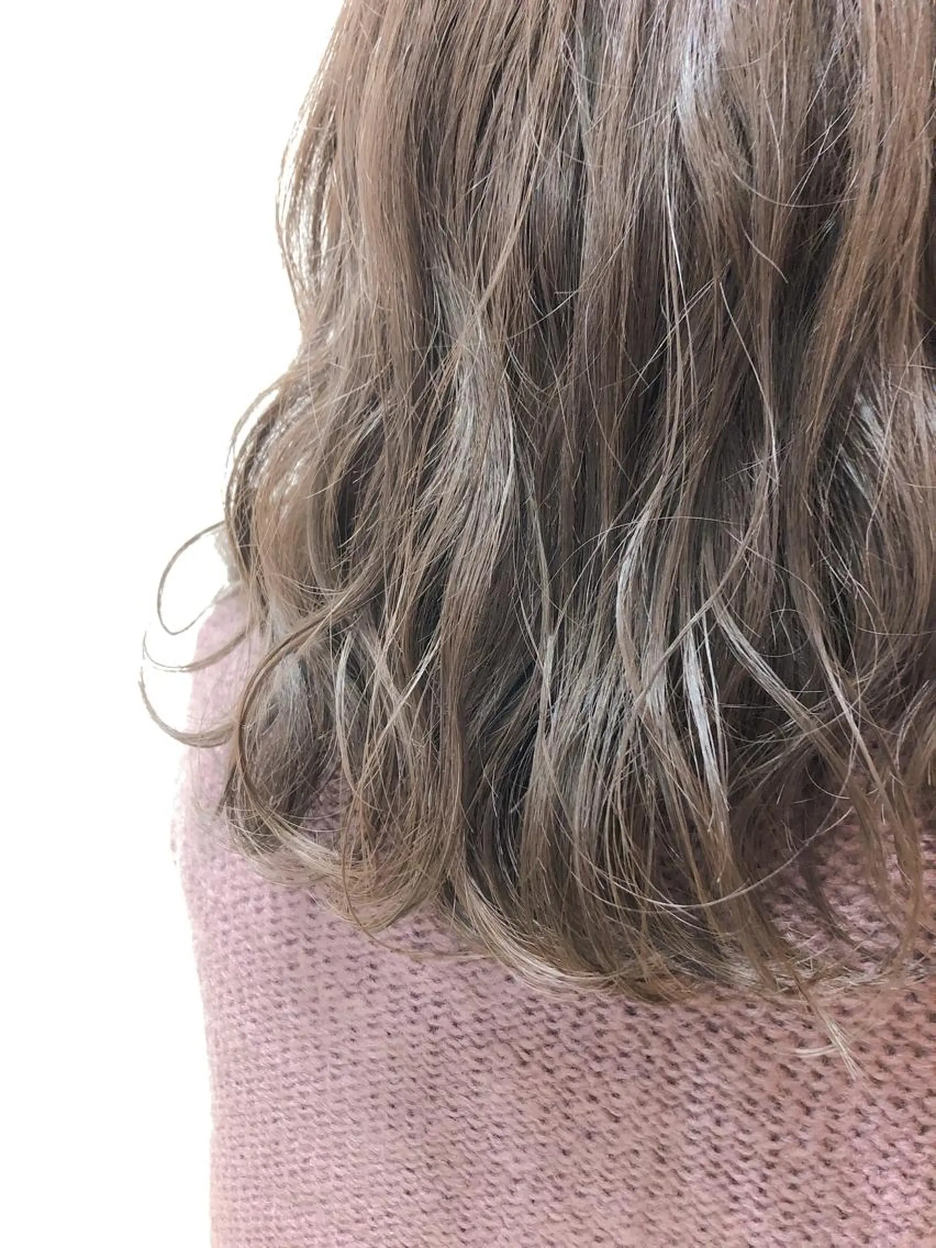 セミロング tocca八王子 AYAKAのヘアスタイル