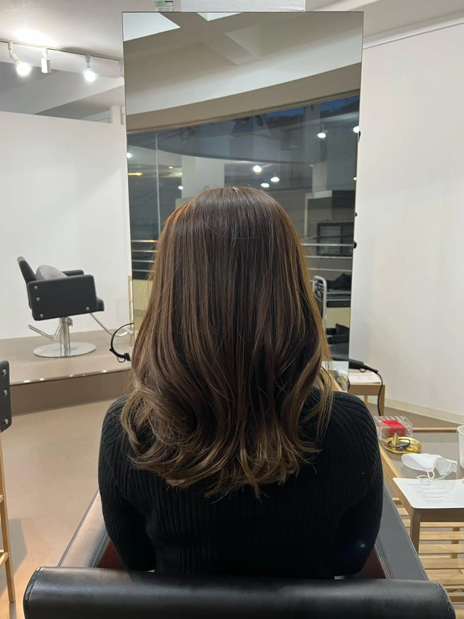 ミディアム カラー バレイヤージュ ブリーチ ケアブリーチ ダブルカラー ハイライトカラー 神戸ボブ✂️ ioe三宮/田 伸佳のヘアスタイル