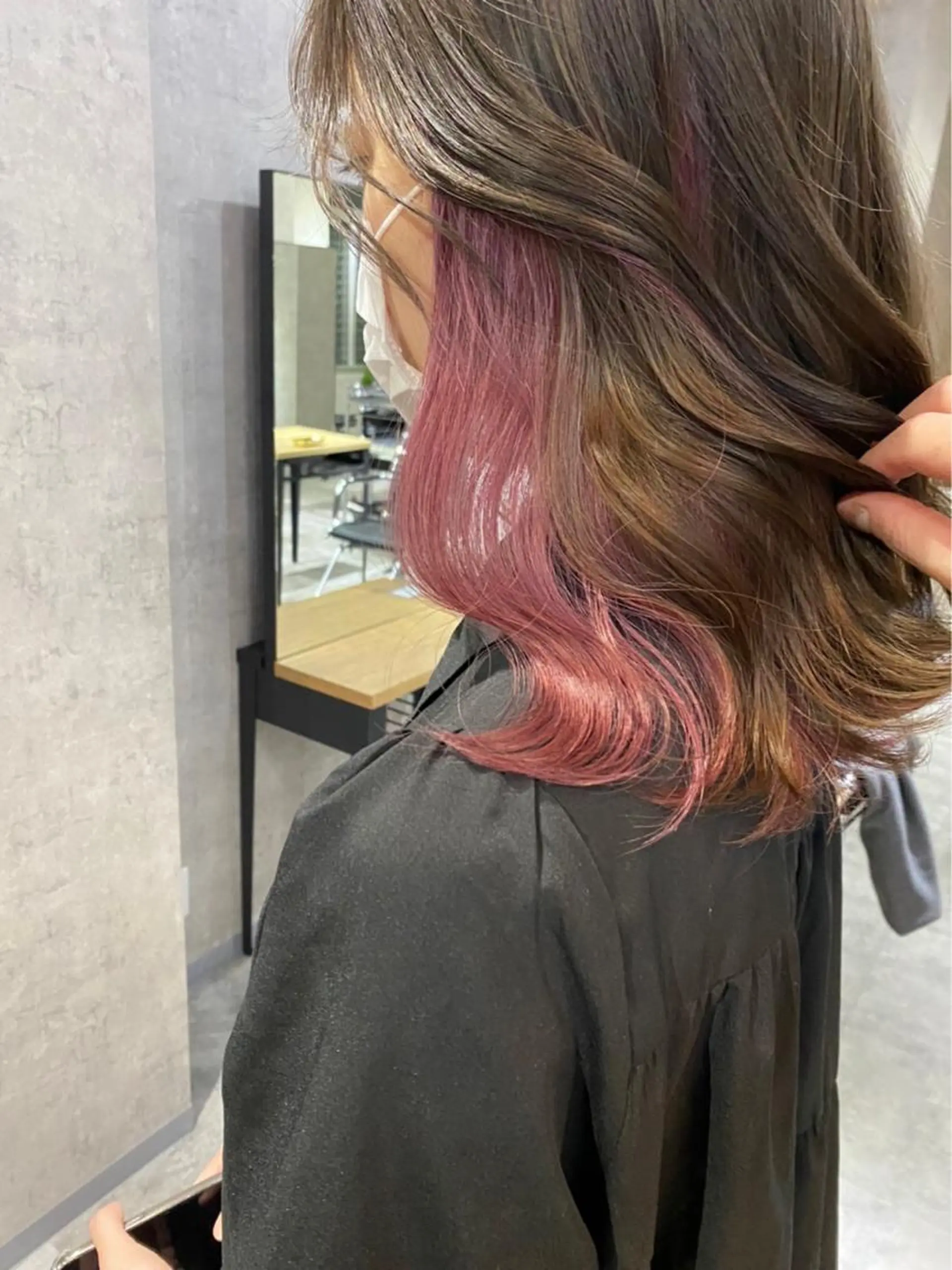 ミディアム 福井 采未のヘアスタイル