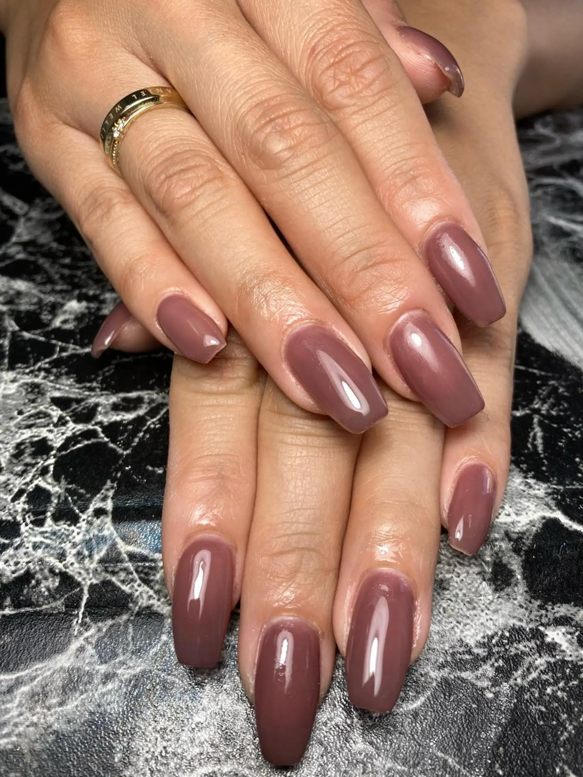 ミディアム ネイル ハンドネイル フットネイル ✴︎ Delightのネイルデザイン