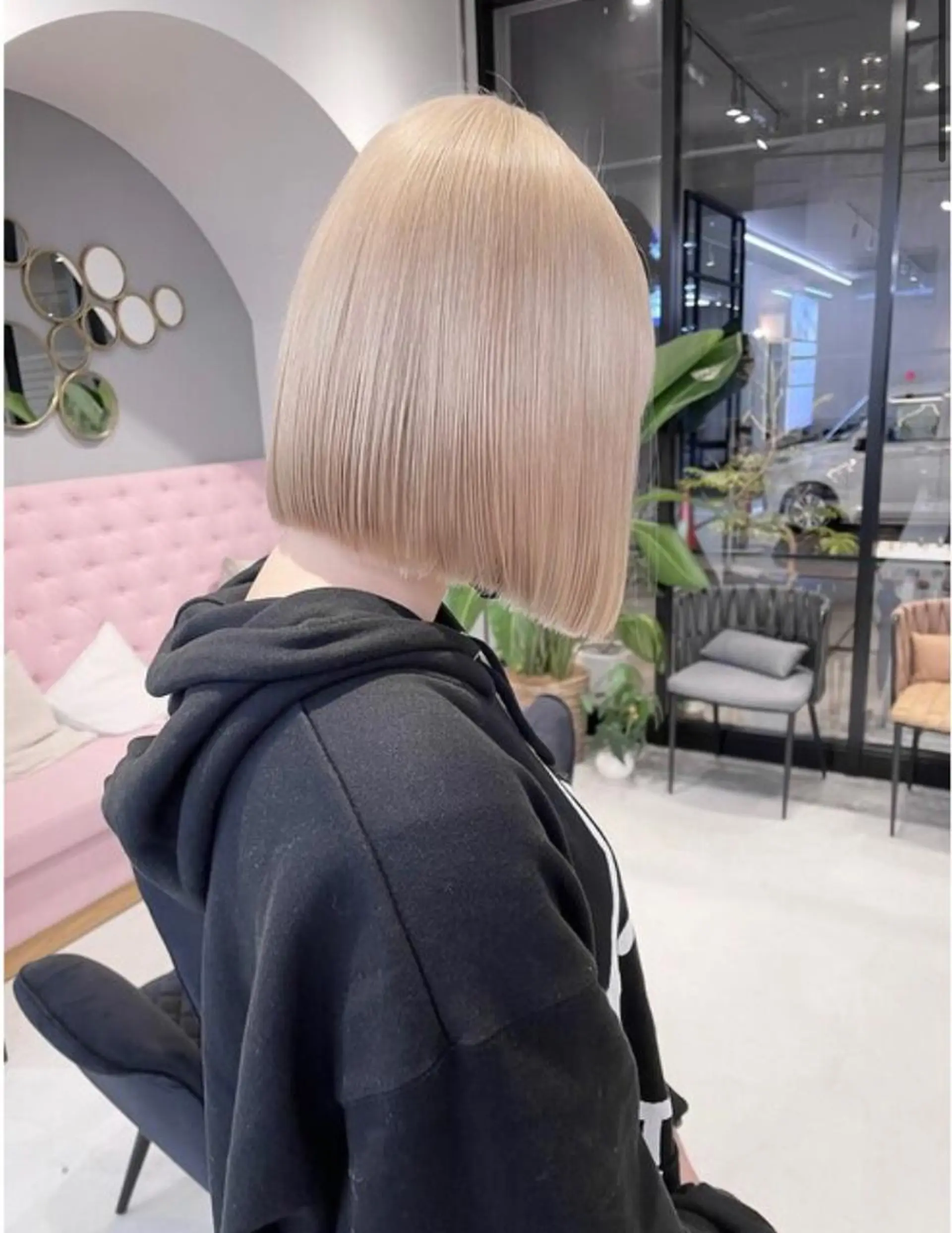 ミディアム カラー ヘアアレンジ ハイトーンカラー ボブ sand横浜所属・ショート特化美容師/ カット特化/徹平のヘアスタイル