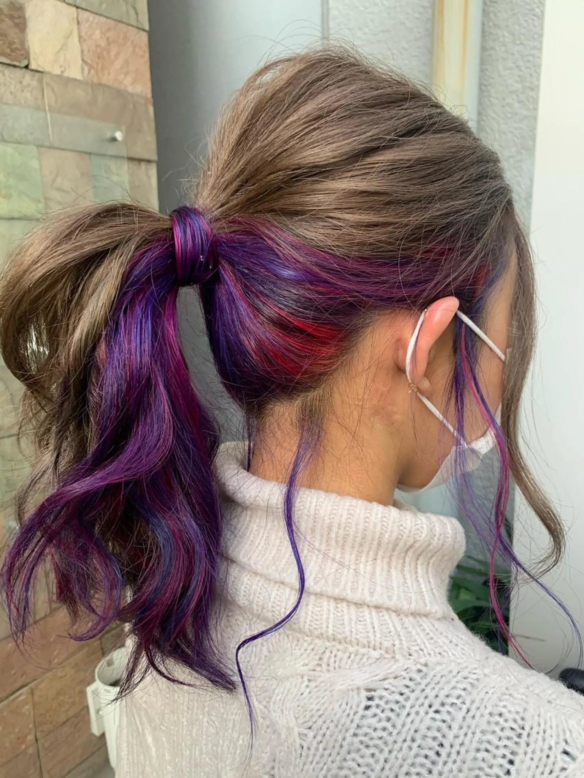 ロング カラー ブルーカラー インナーカラー ピンクカラー パープルカラー 小笠原 菜緒のヘアスタイル